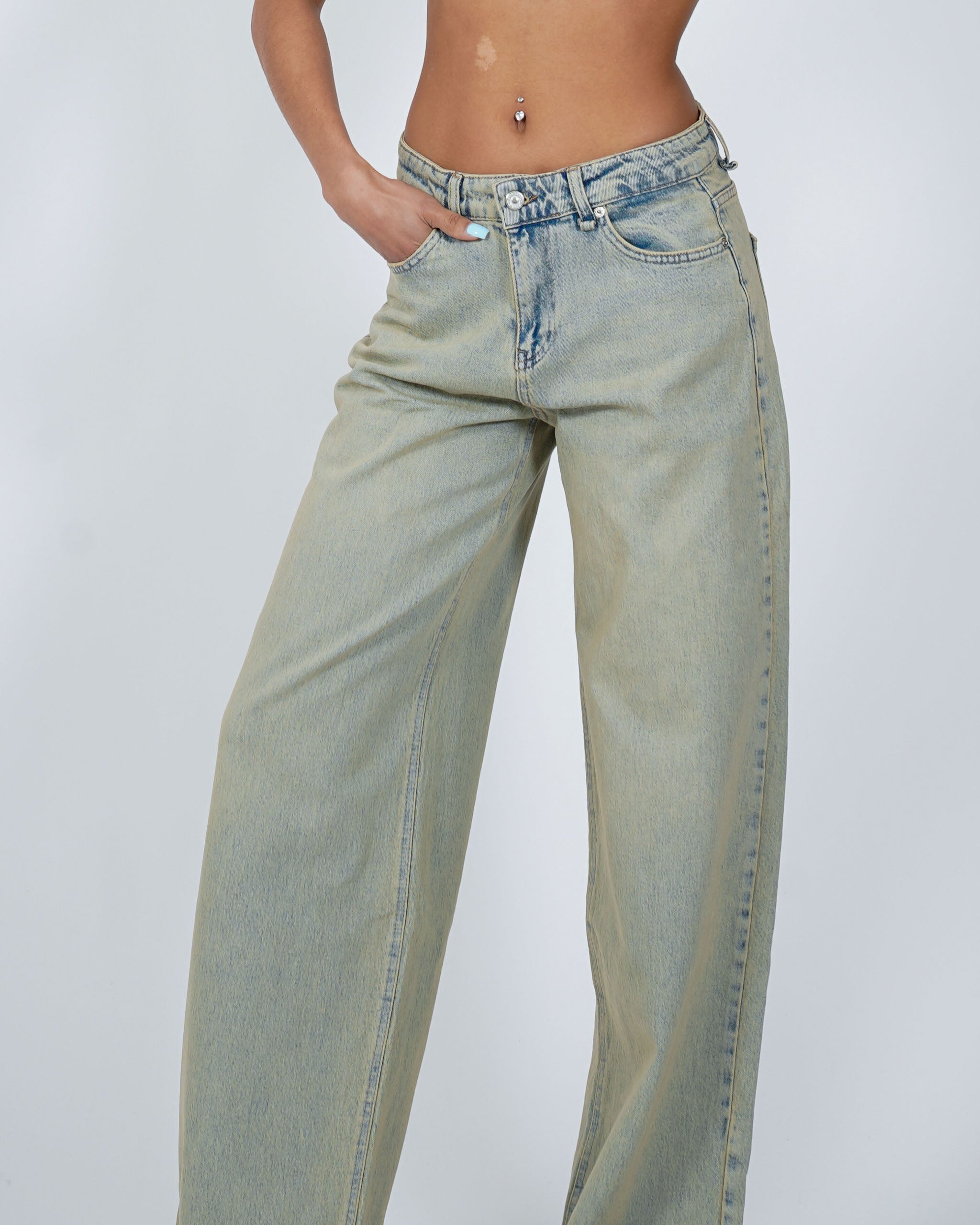 Jeans balloon fit in tela denim - Contenta