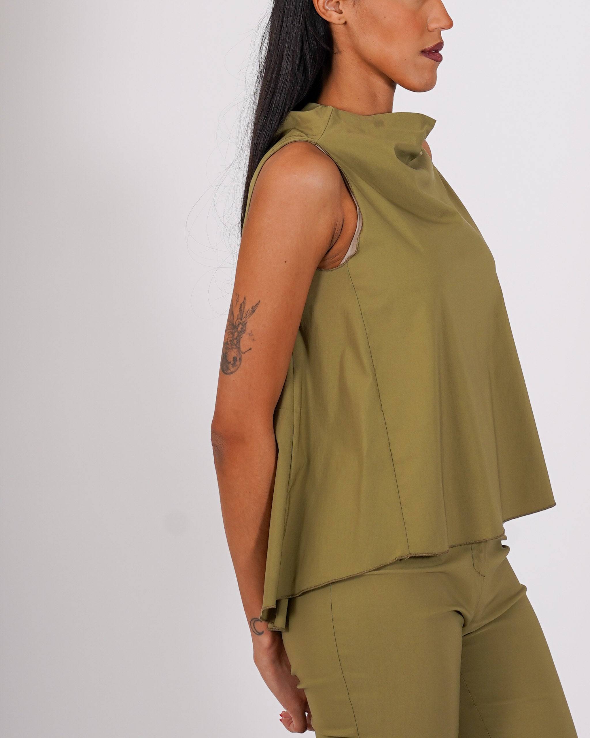 Blusa smanicata in bengalina stretch - Tricella