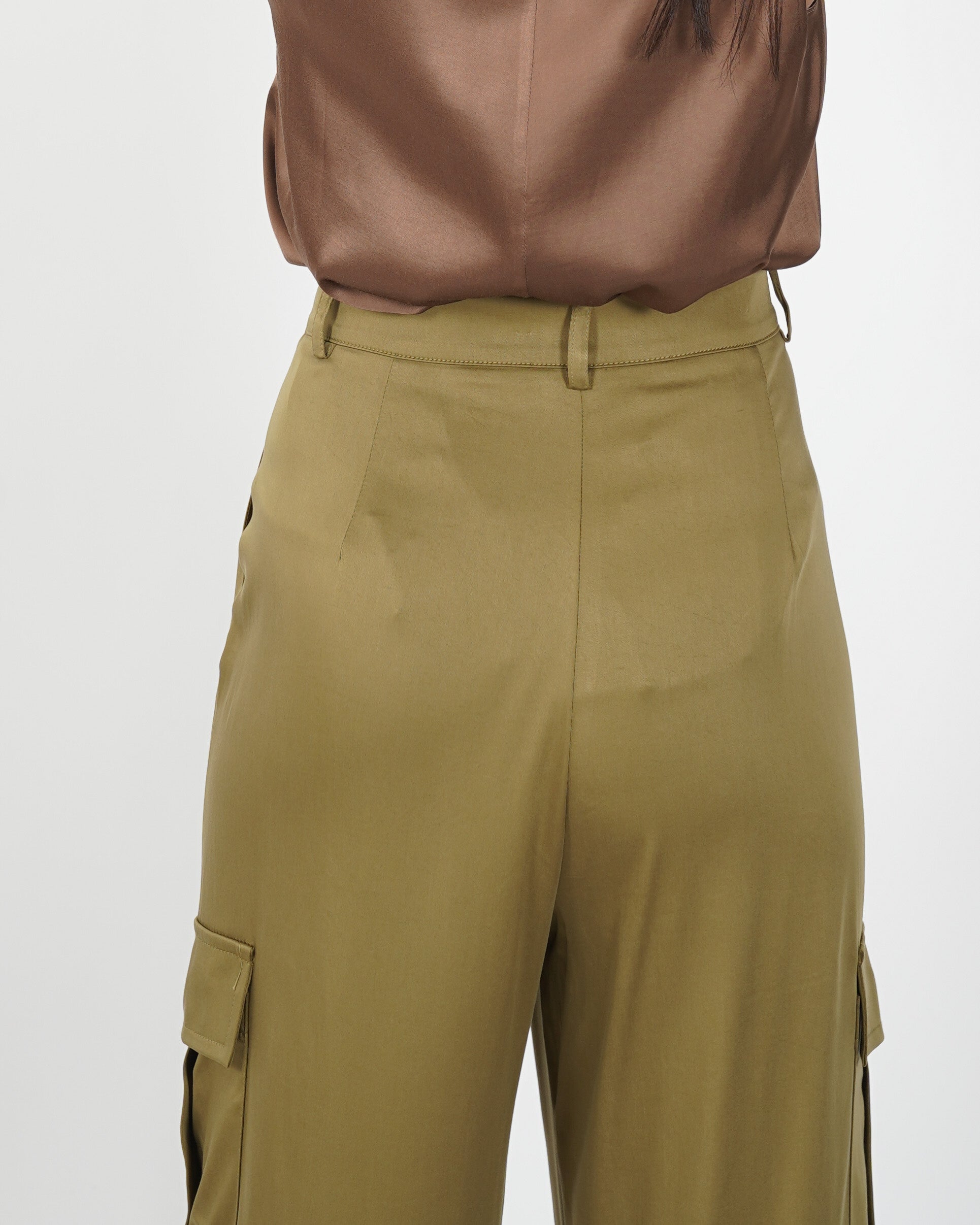 Pantaloni cargo in mano raso - Tirata