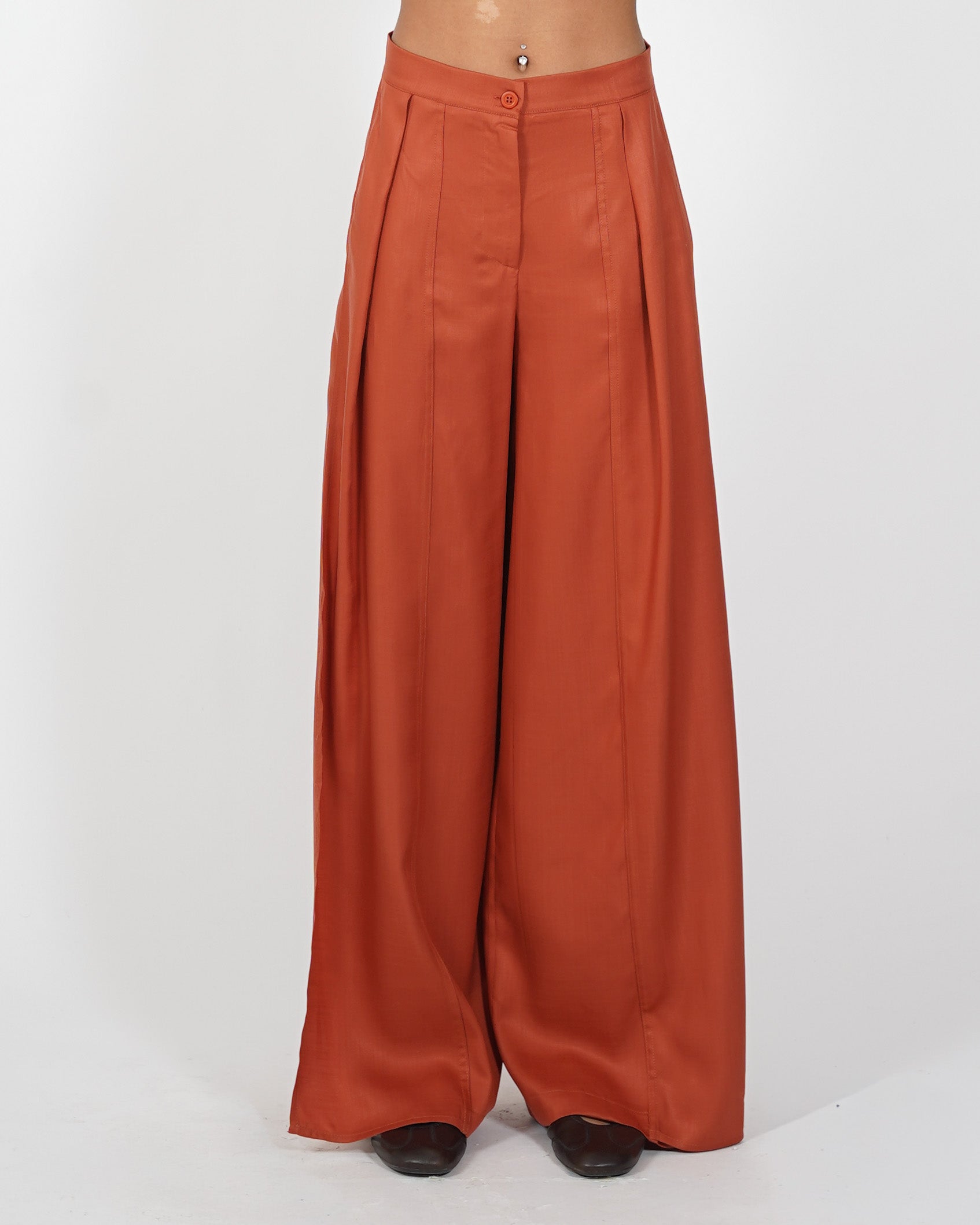 Pantaloni con pence e gamba larga in tessuto lyocell - Laura