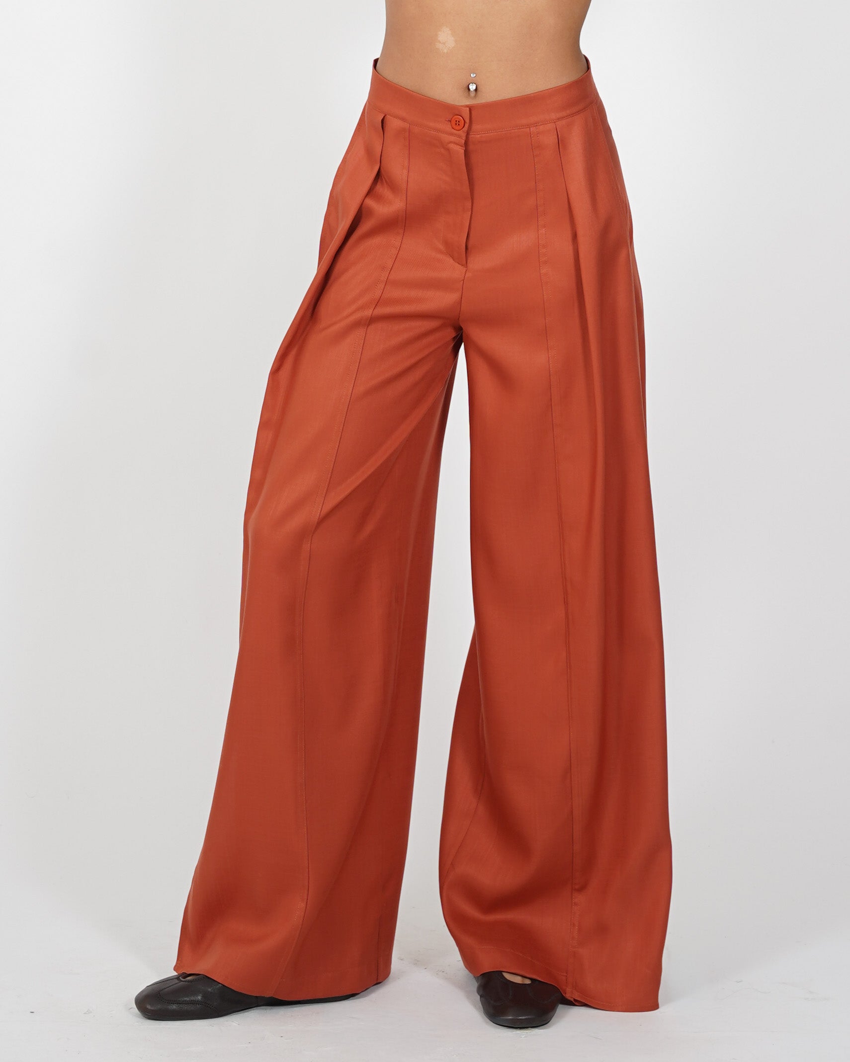Pantaloni con pence e gamba larga in tessuto lyocell - Laura