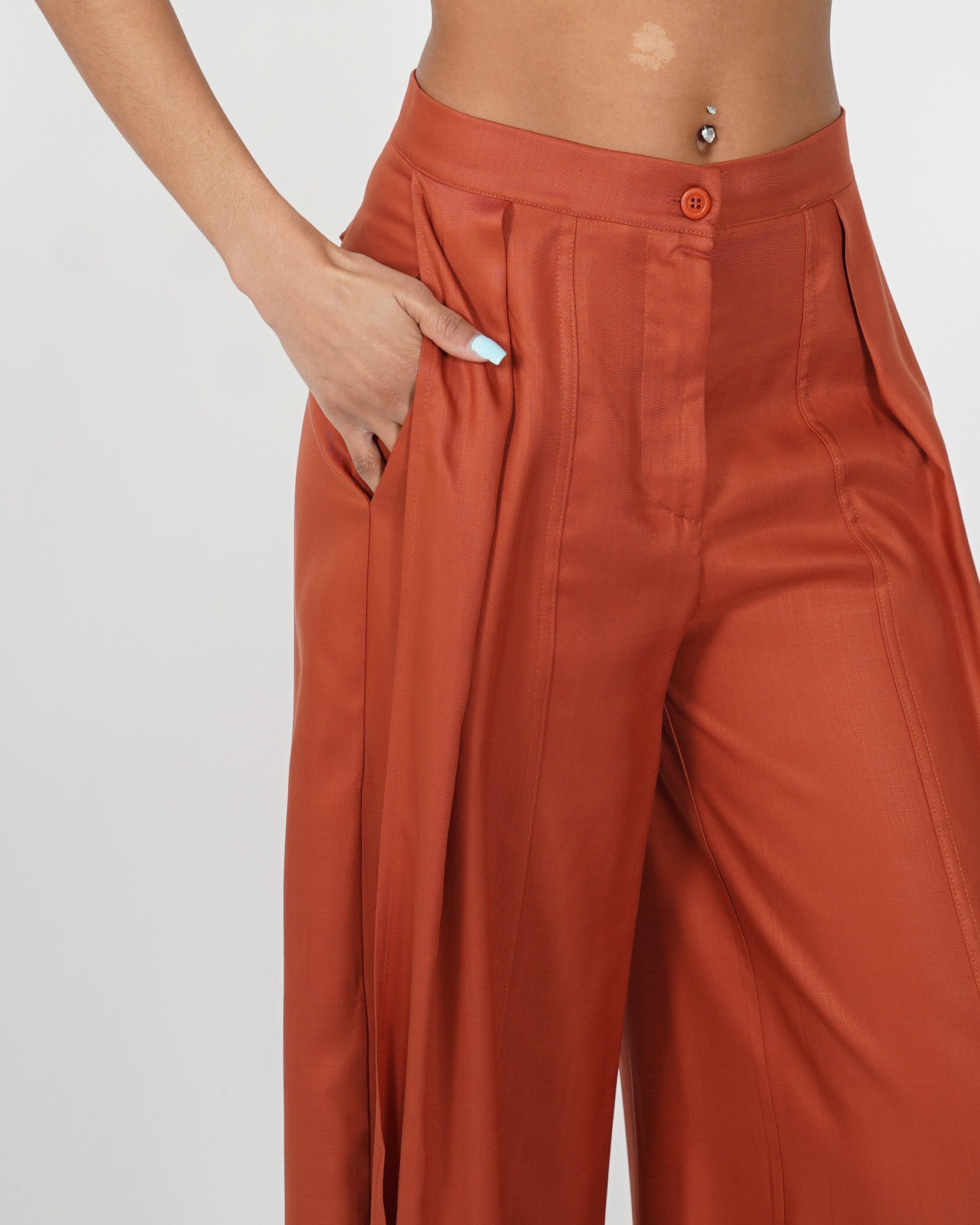 Pantaloni con pence e gamba larga in tessuto lyocell - Laura