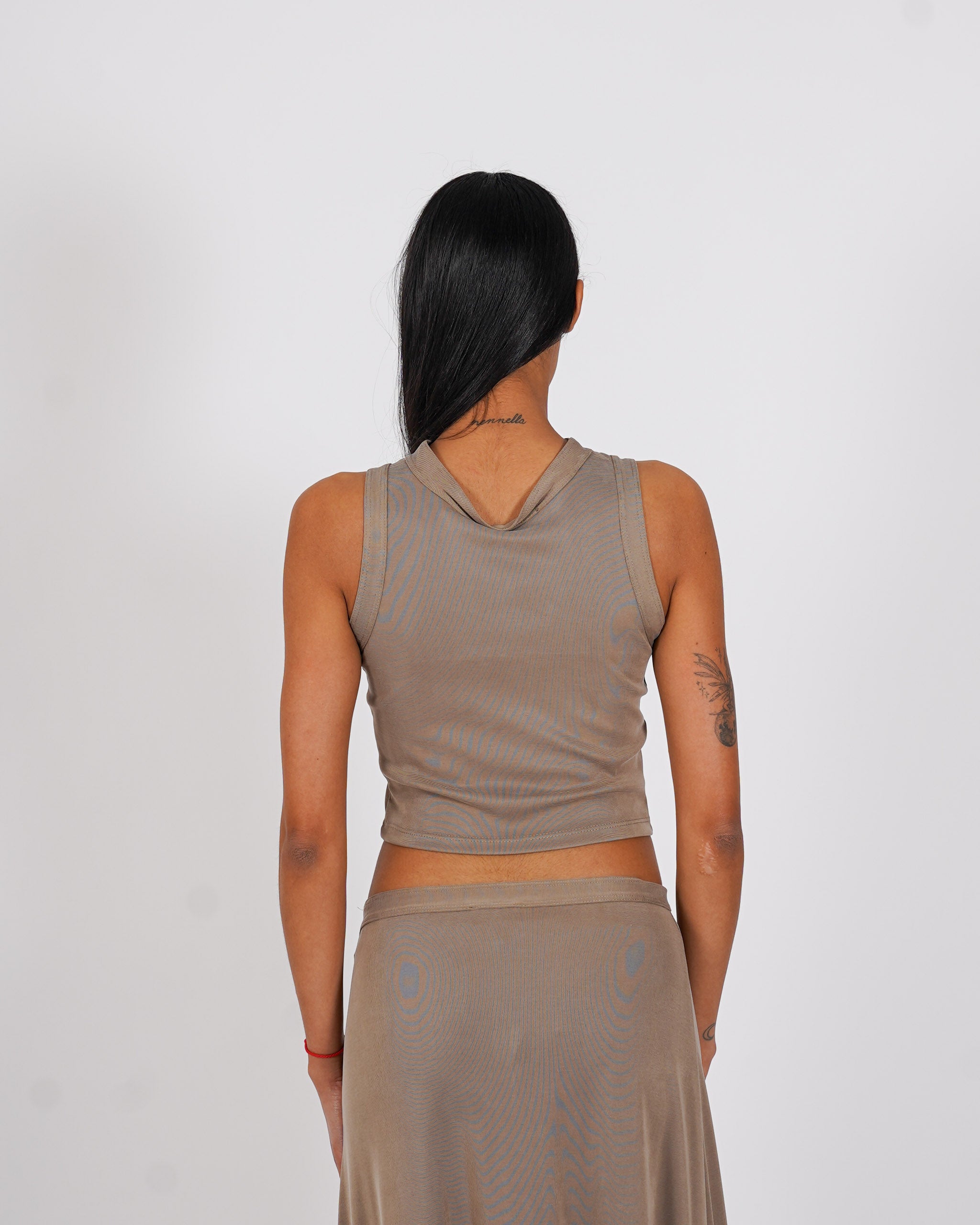 Canotta cropped in mano viscosa - Acineta