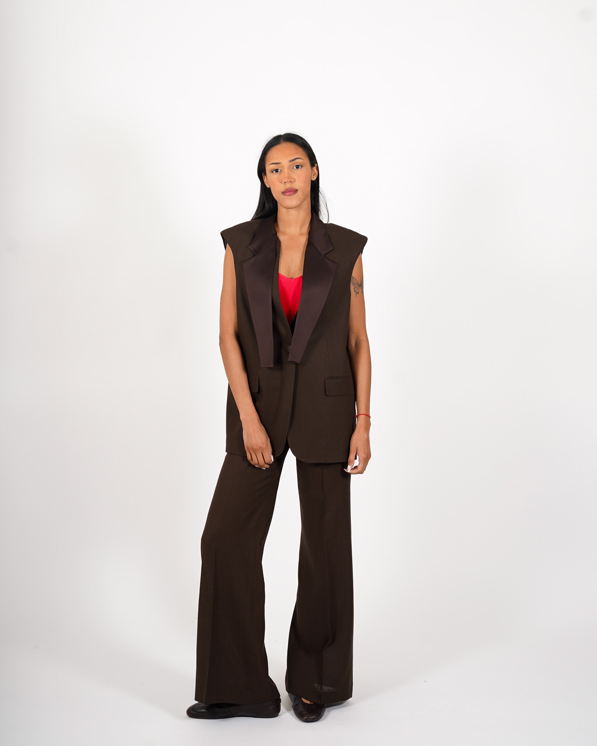 Gilet lungo in lino con revere in raso - Caparbia