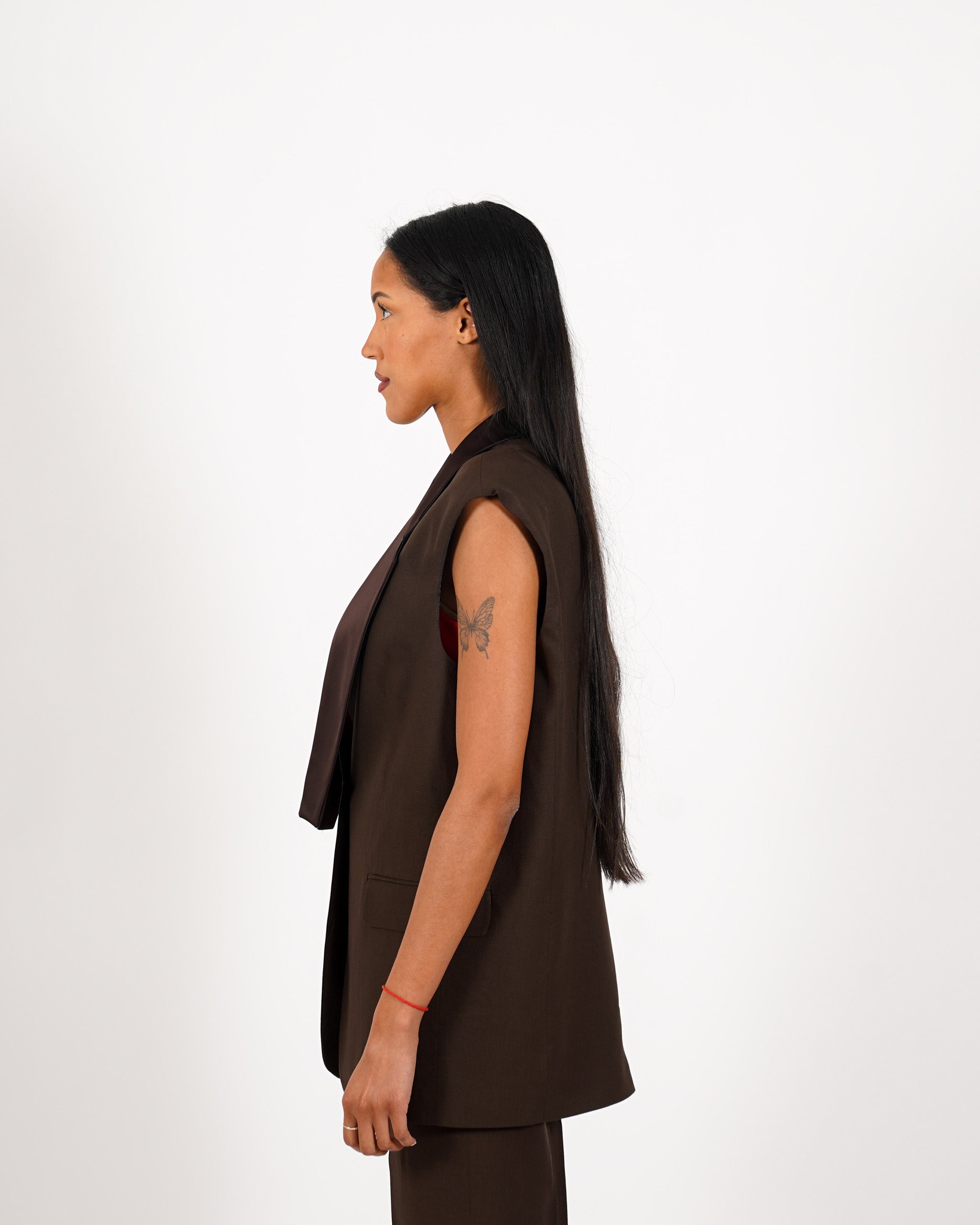 Gilet lungo in lino con revere in raso - Caparbia