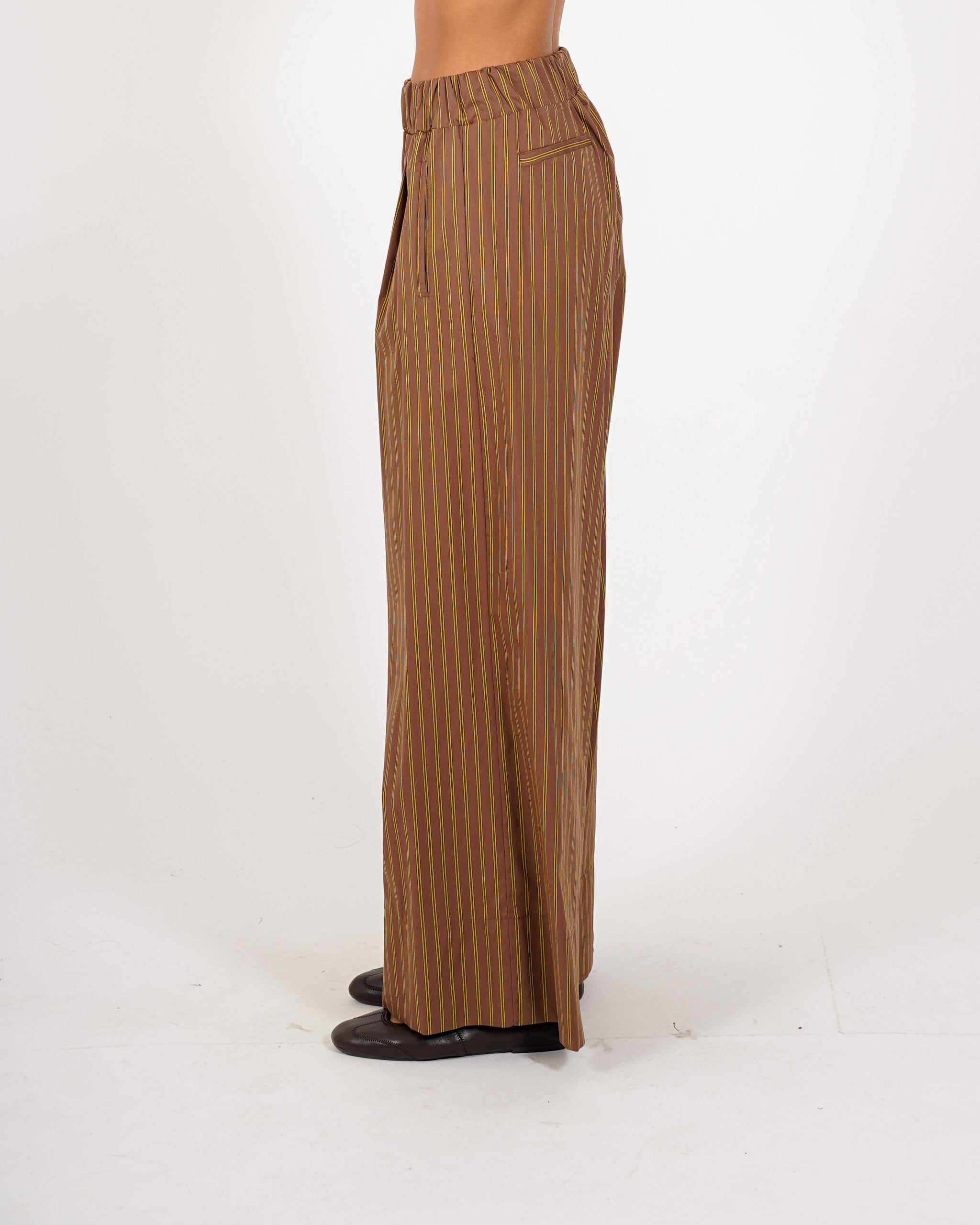 Pantaloni con baschina a gamba larga - Usata
