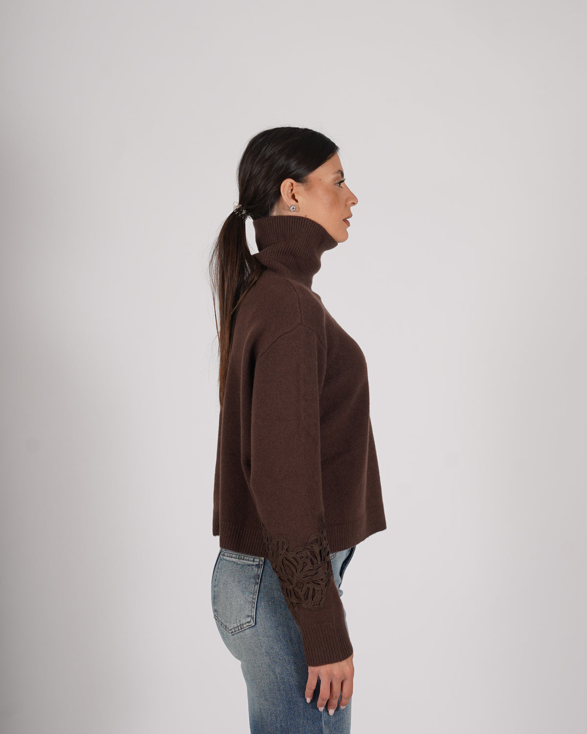 Maglia collo alto con ricamo in lana - Rasiglia