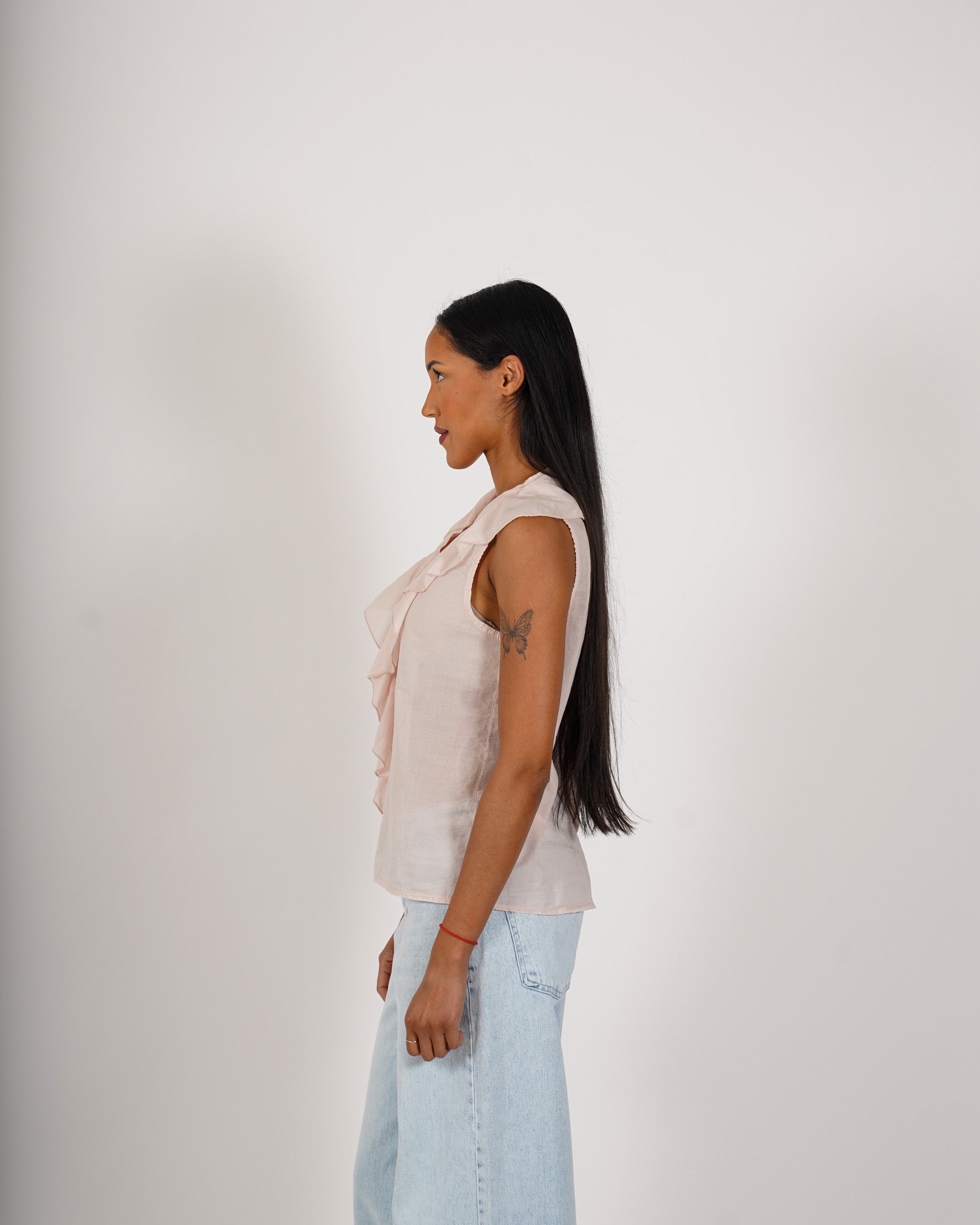 Blusa smanicata con rouche frontale - Priscilla