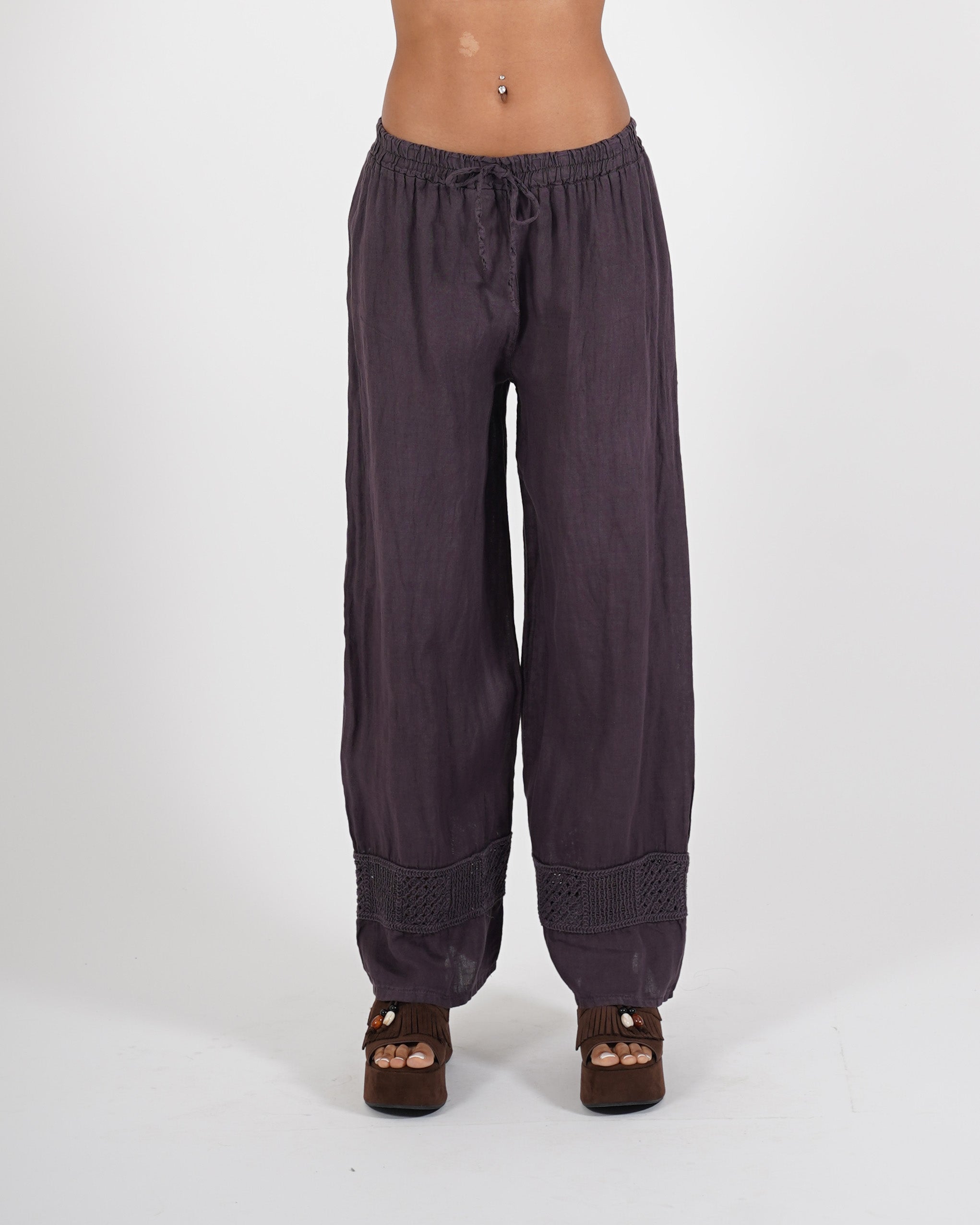 Pantaloni in lino con ricamo sul fondo - Caneira