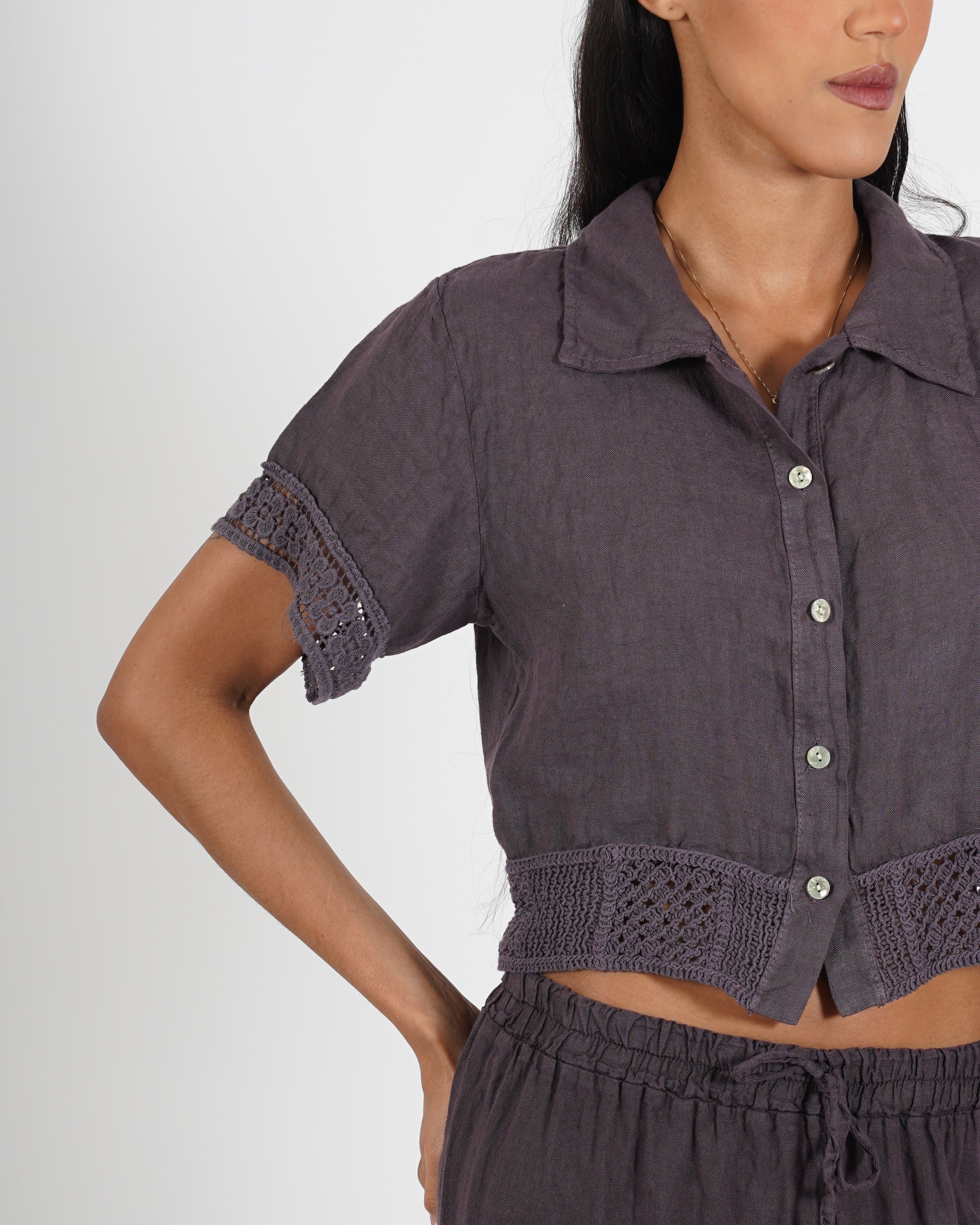 Camicia cropped con ricamo in lino - Abusiva