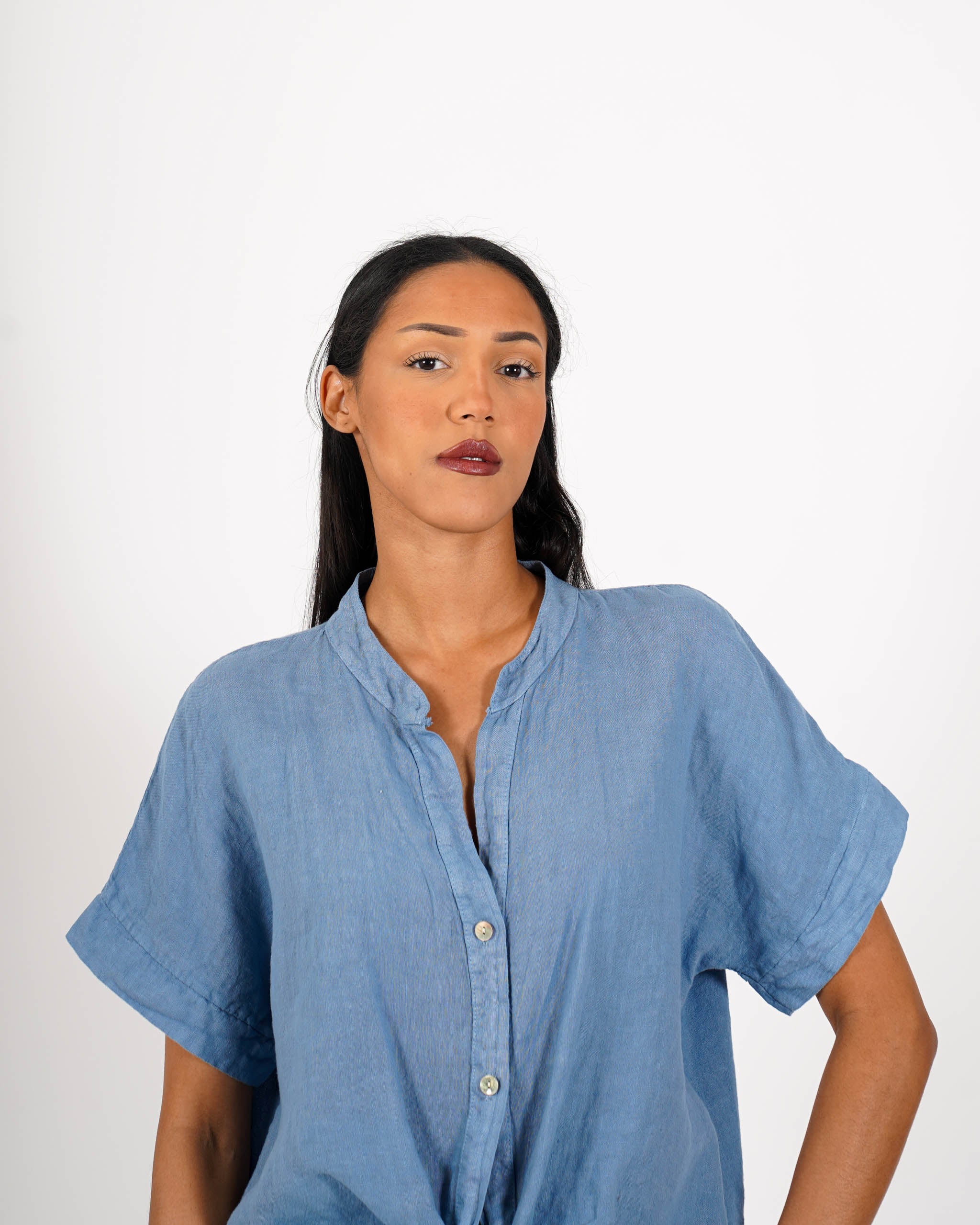 Camicia mezza manica con nodo frontale in lino - Montero