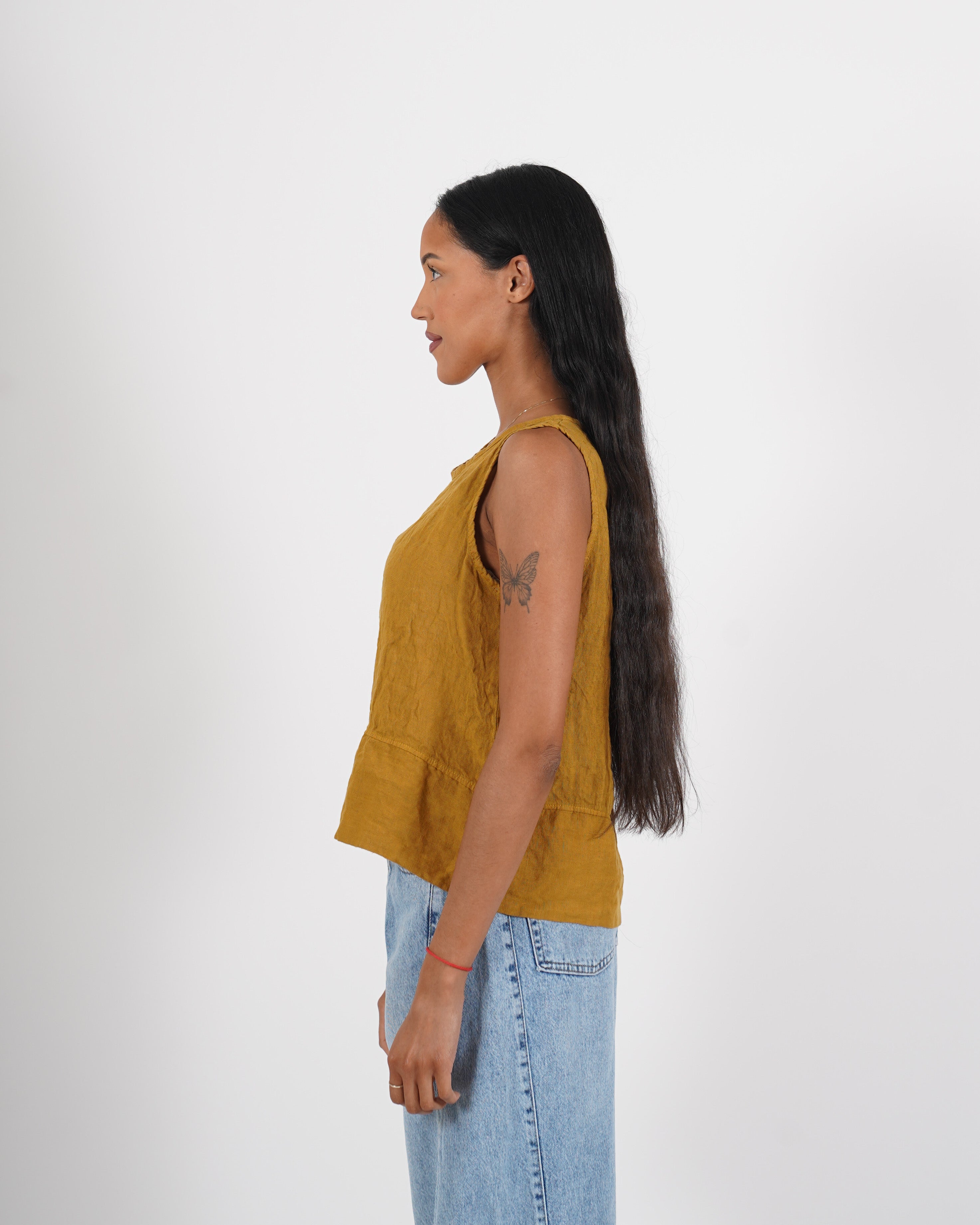 Blusa smanicata girocollo in lino - Logica