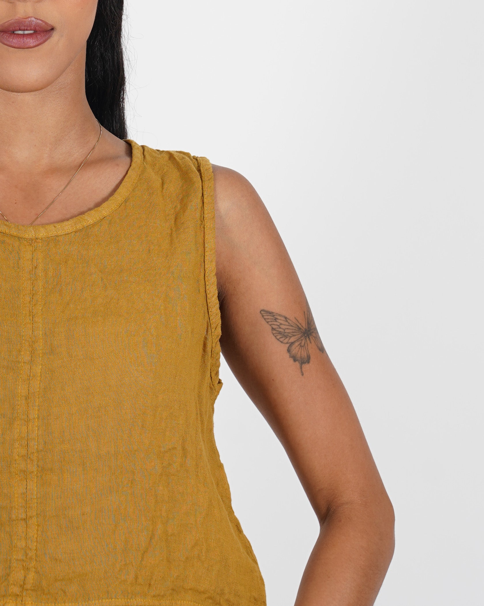 Blusa smanicata girocollo in lino - Logica