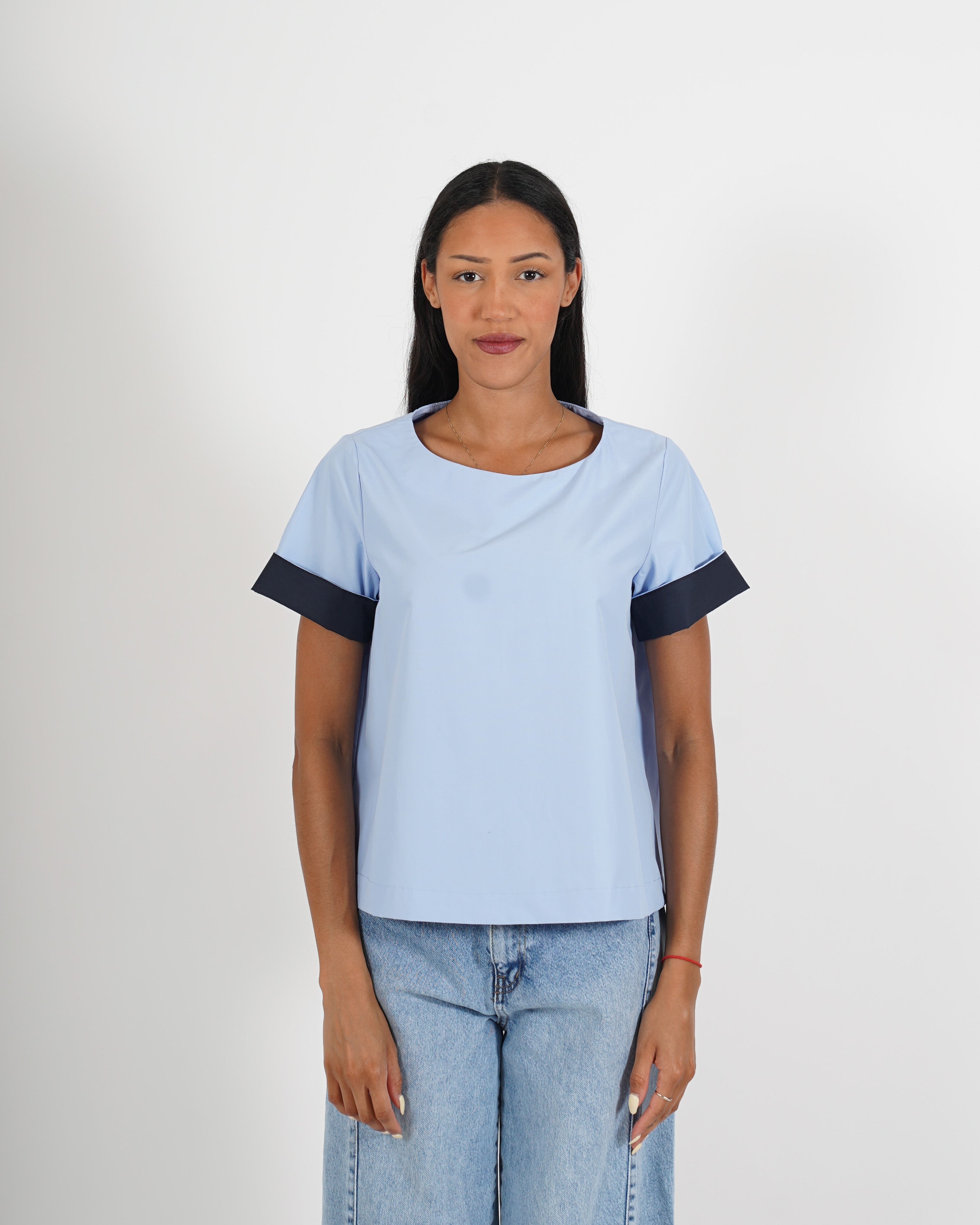 Shirt in cotone con risvolto in contrasto - Scattante