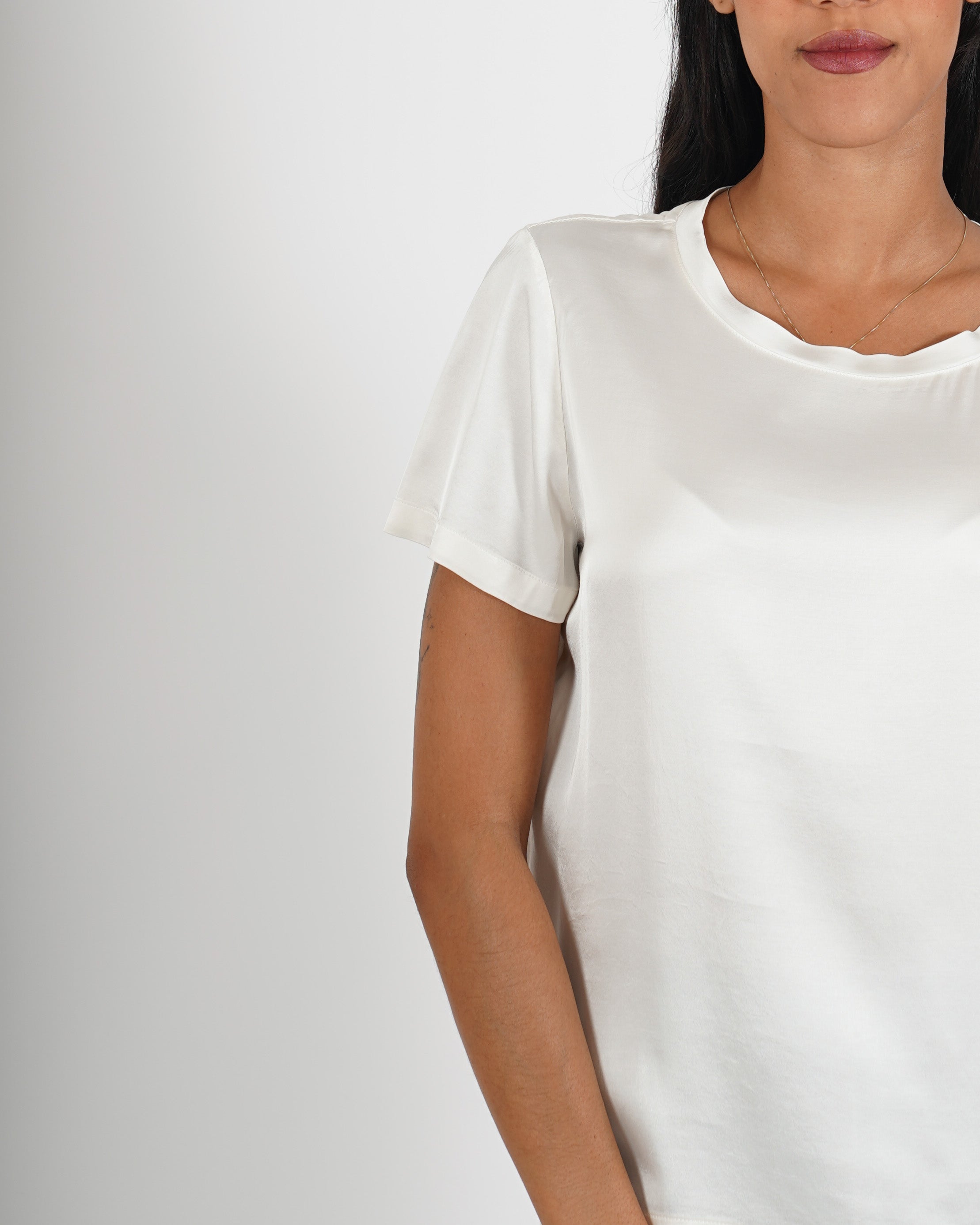 Blusa girocollo mezza manica in raso - Rewill
