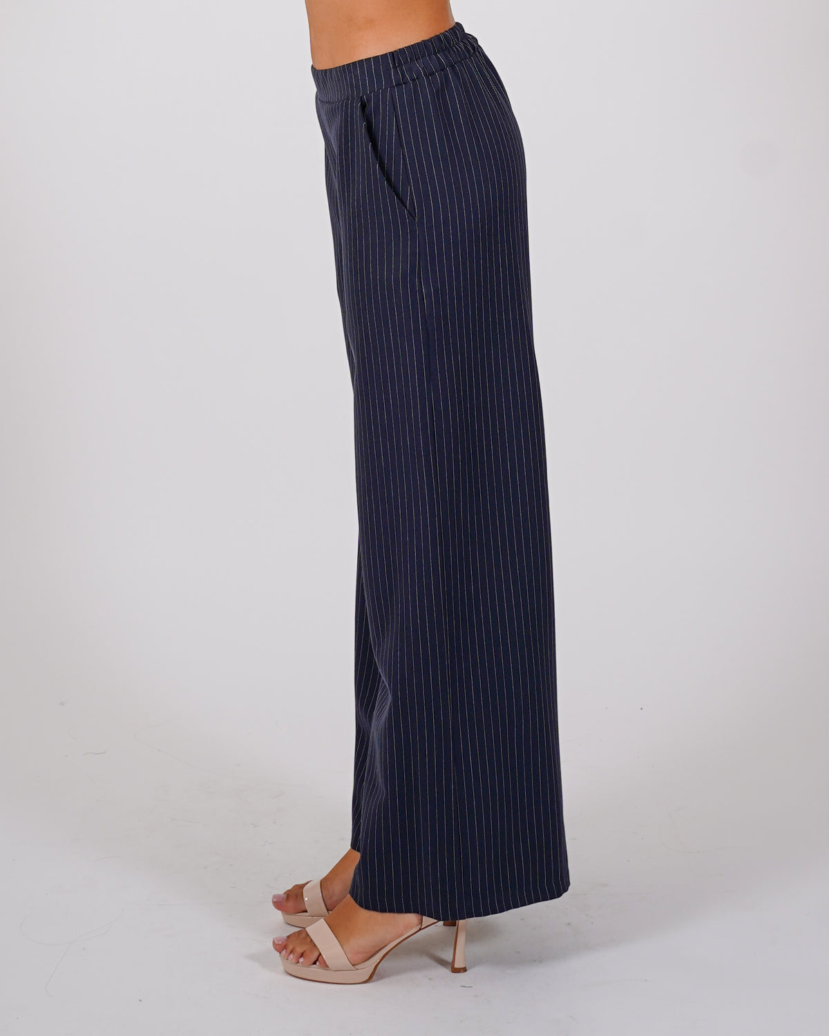 Pantaloni con baschina e gamba larga - Concetta