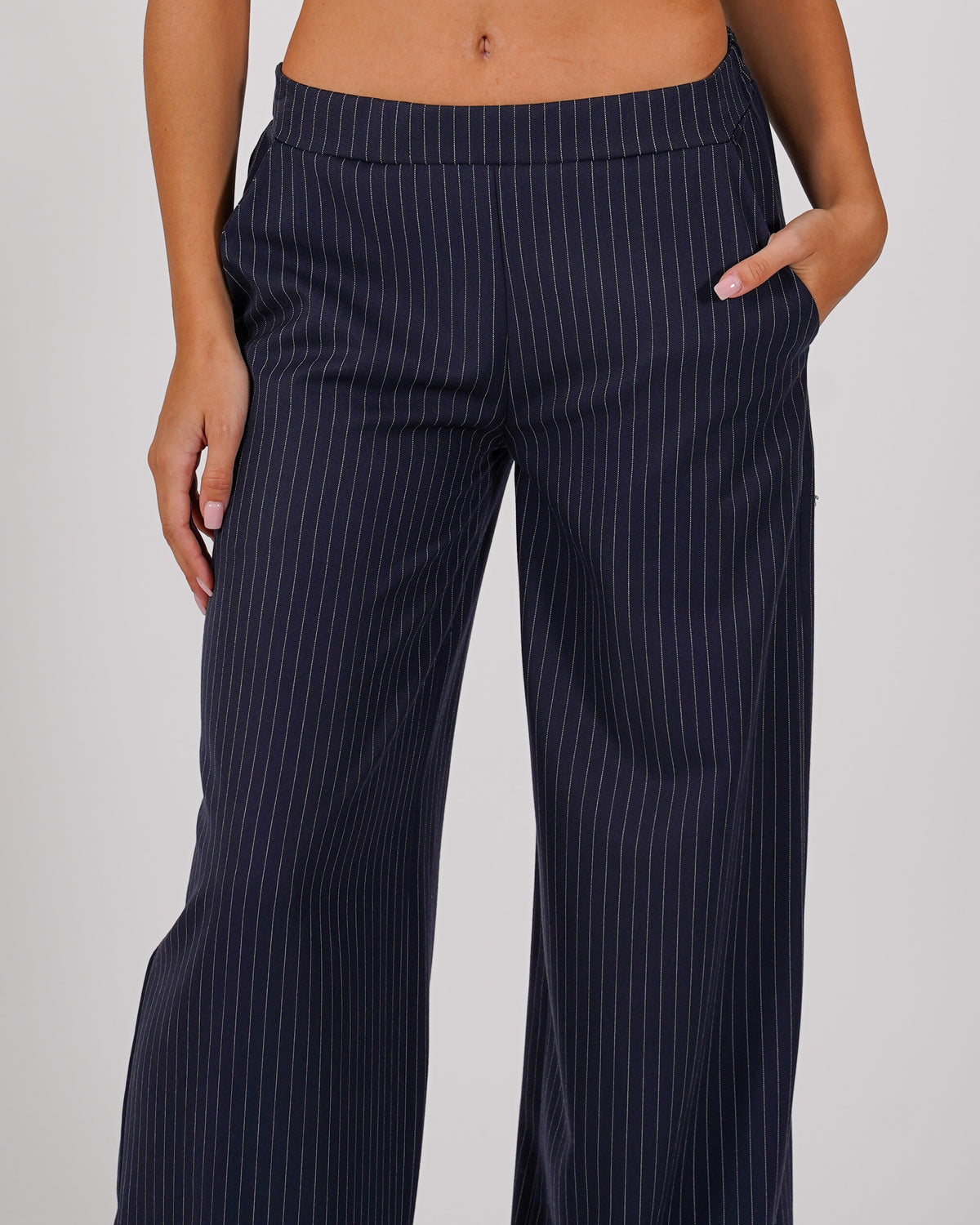 Pantaloni con baschina e gamba larga - Concetta