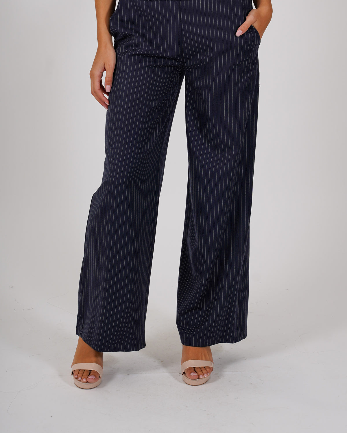 Pantaloni con baschina e gamba larga - Concetta
