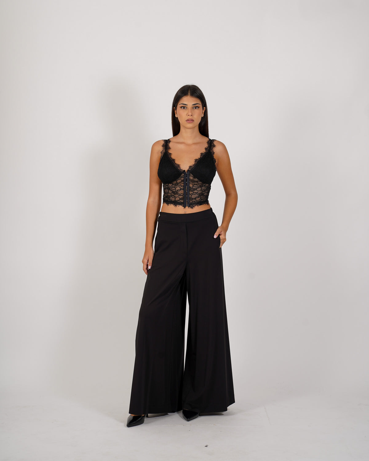 Guêpière in pizzo macramè - Violenta