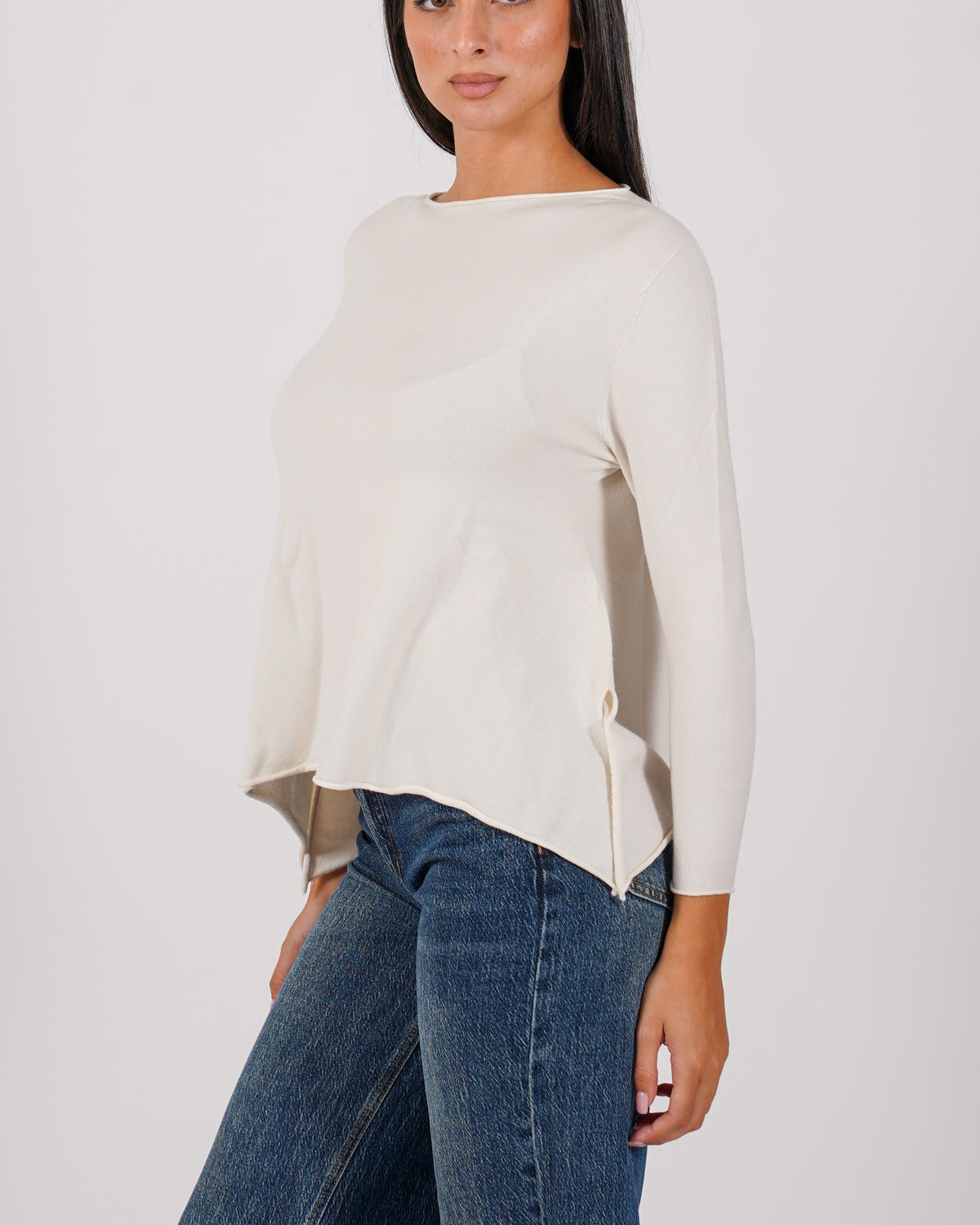Maglia girocollo minimal con spacchi laterali - Austria