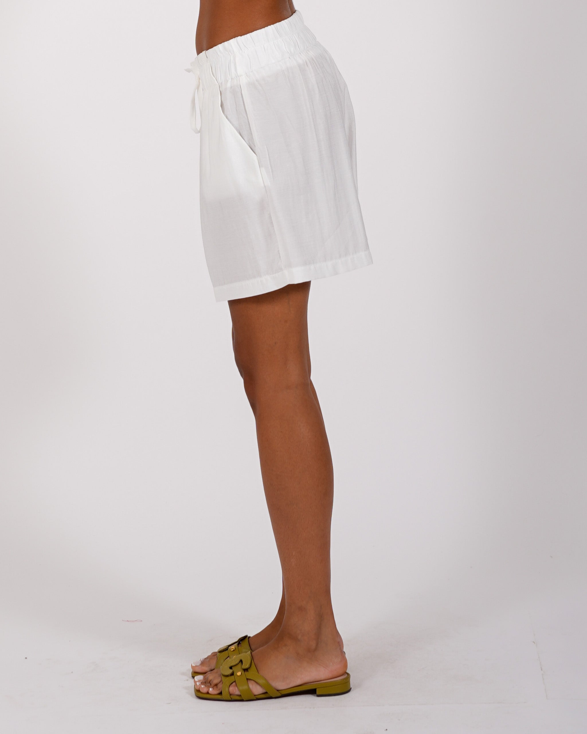 Short con coulisse e tasche in tessuto stropicciato  - Debora