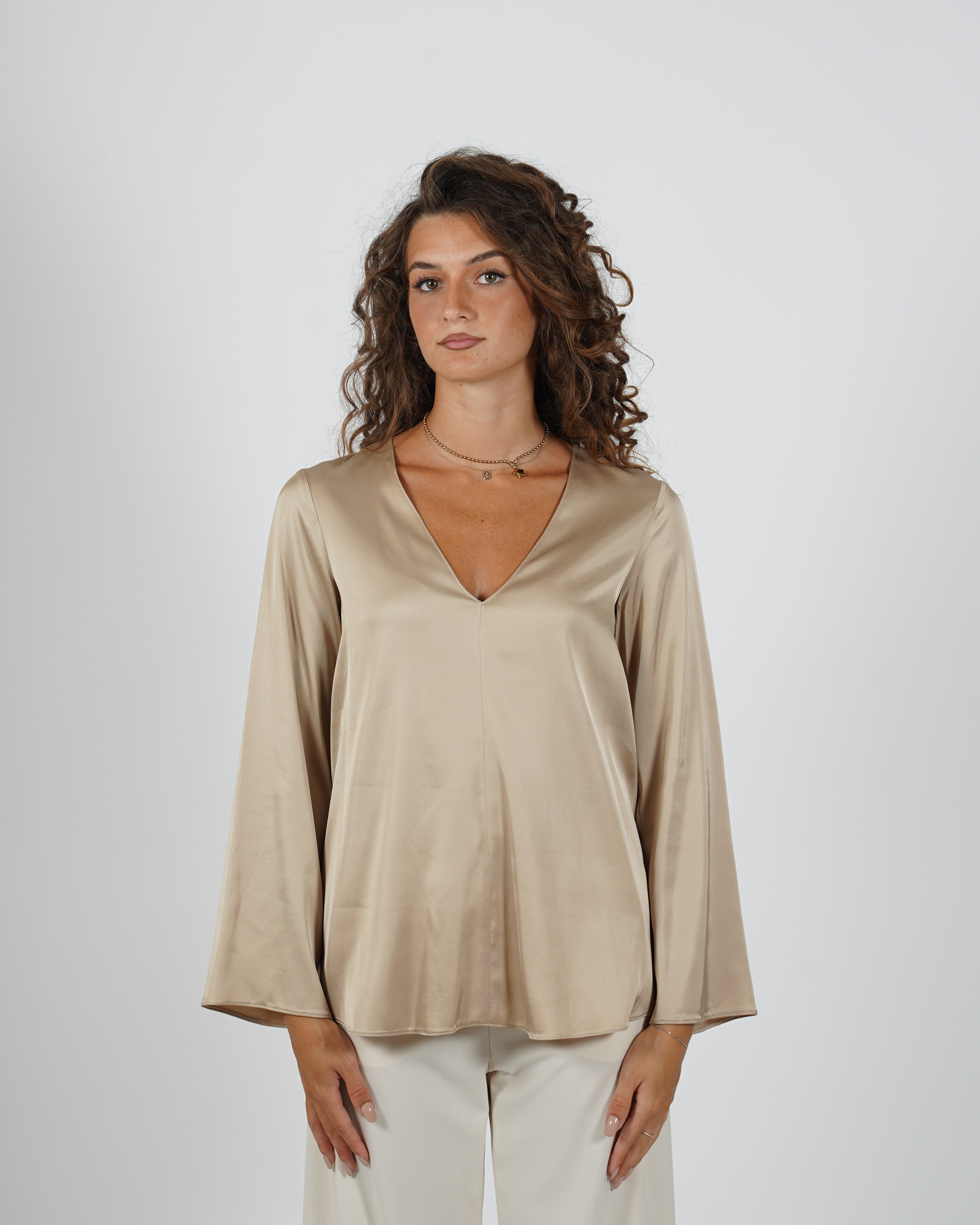 Blusa scollo a v manica lunga in raso - Carrà