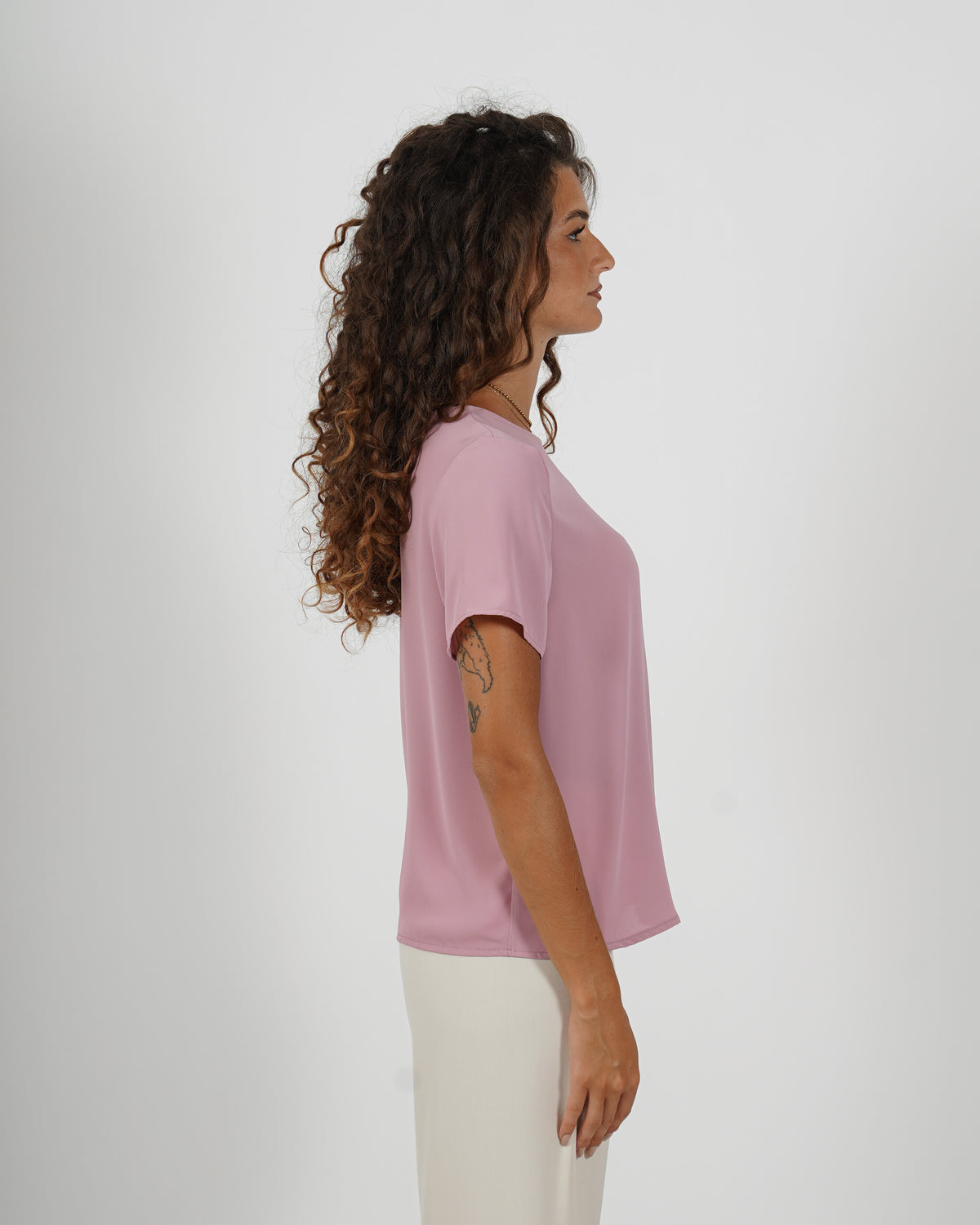 Shirt girocollo con bottoncino sul retro - Althea