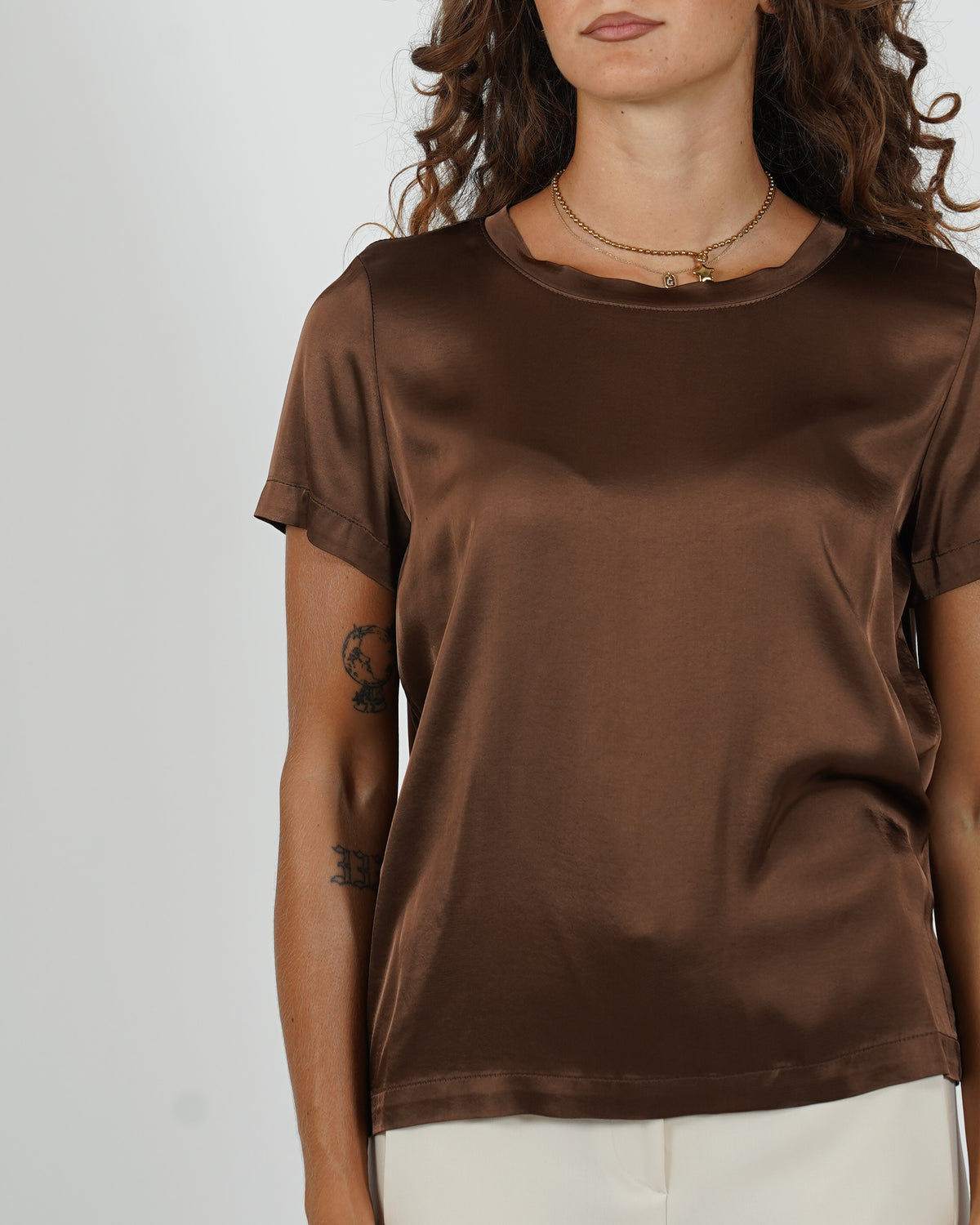 Blusa girocollo mezza manica in raso - Rewill