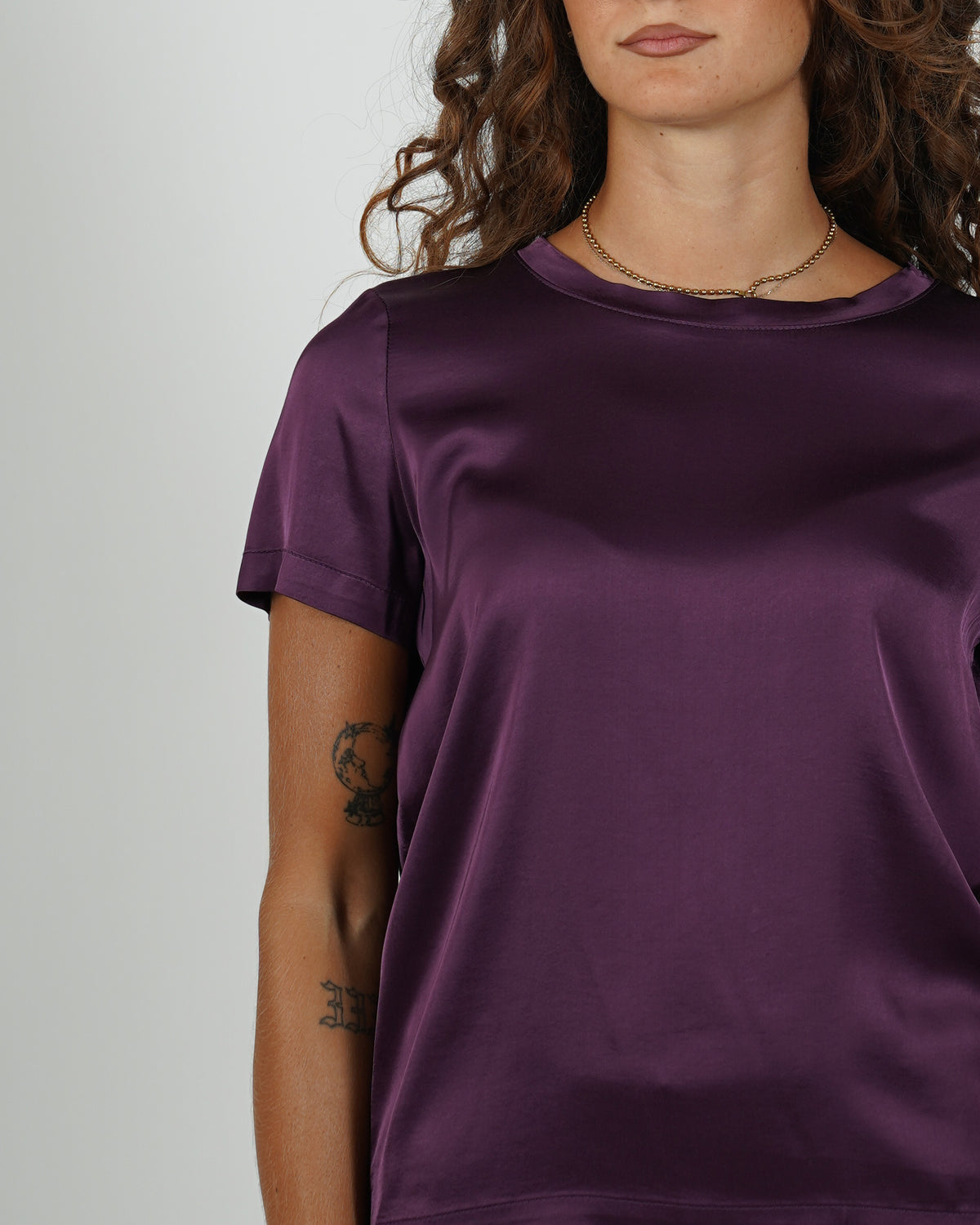 Blusa girocollo mezza manica in raso - Rewill