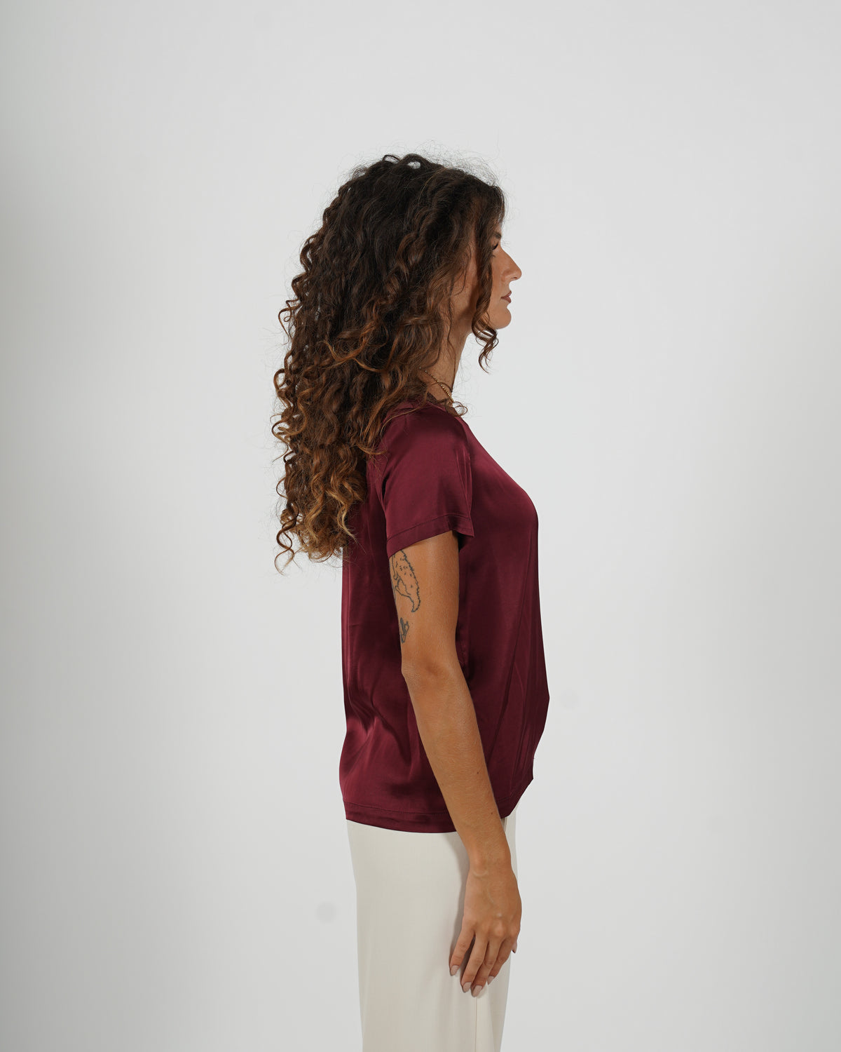 Blusa girocollo mezza manica in raso - Rewill