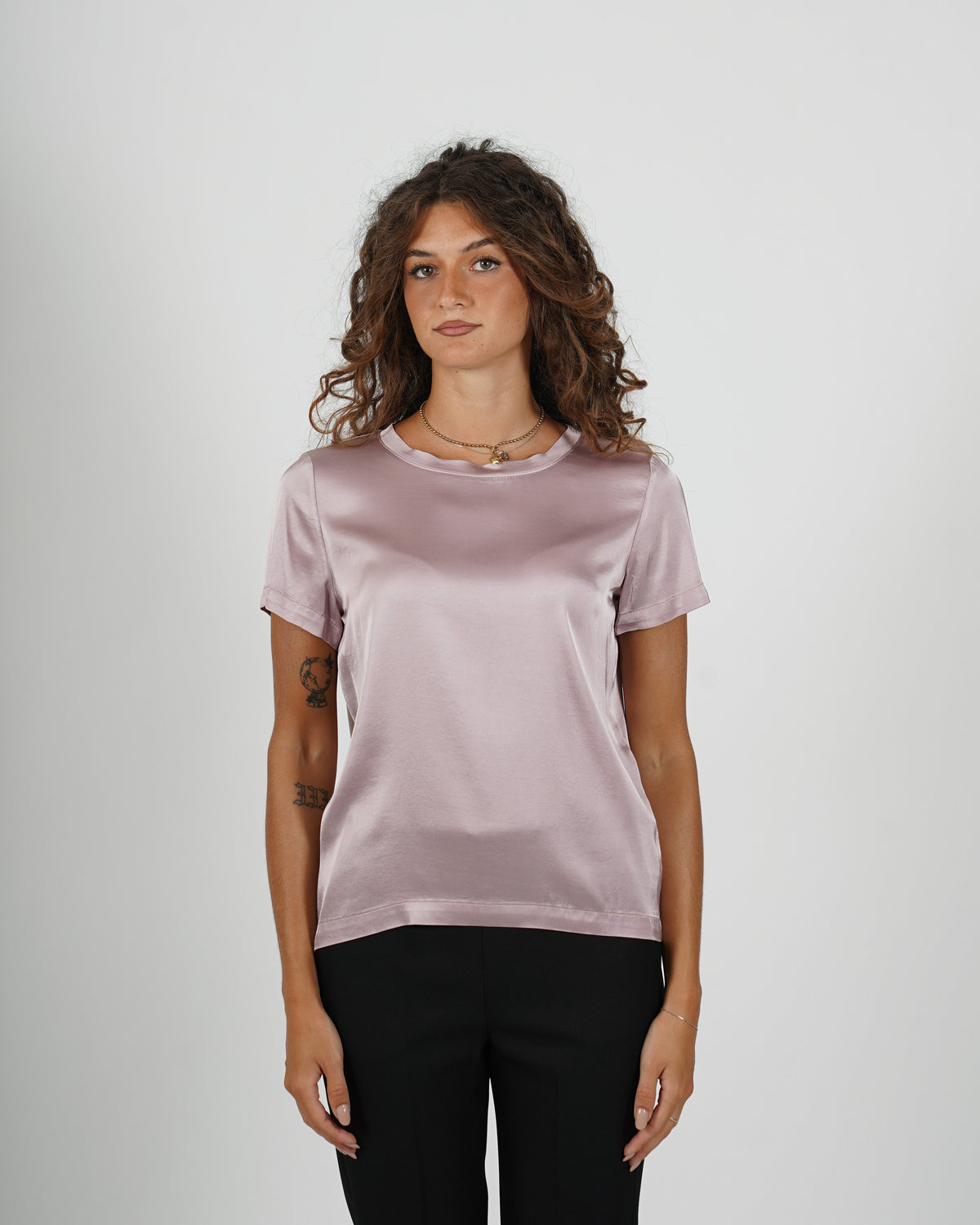 Blusa girocollo mezza manica in raso - Rewill