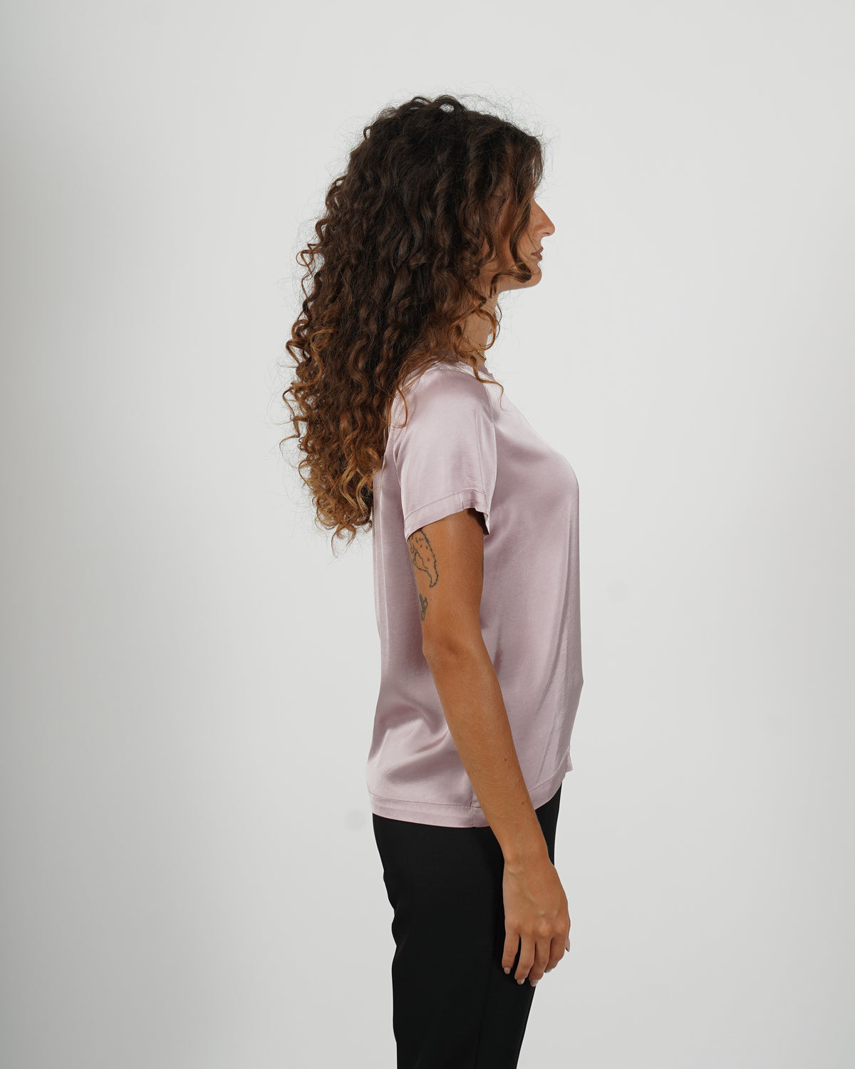 Blusa girocollo mezza manica in raso - Rewill