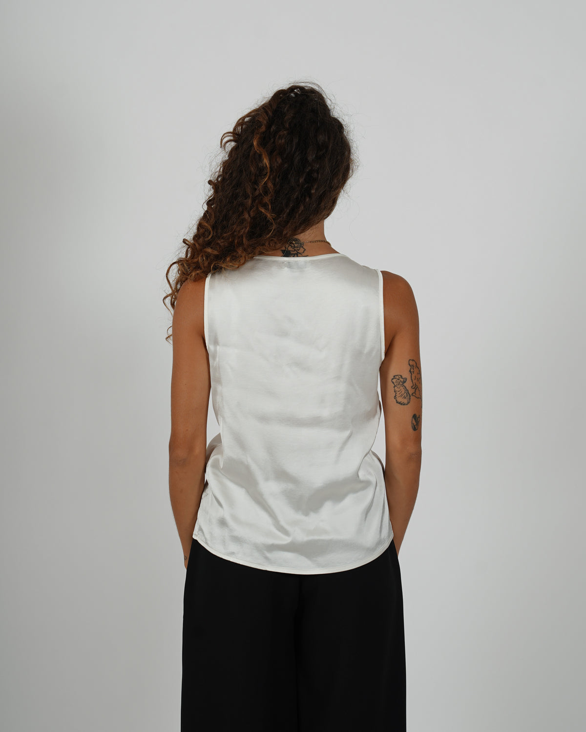 Blusa smanicata scollo a gronda - Sapienza