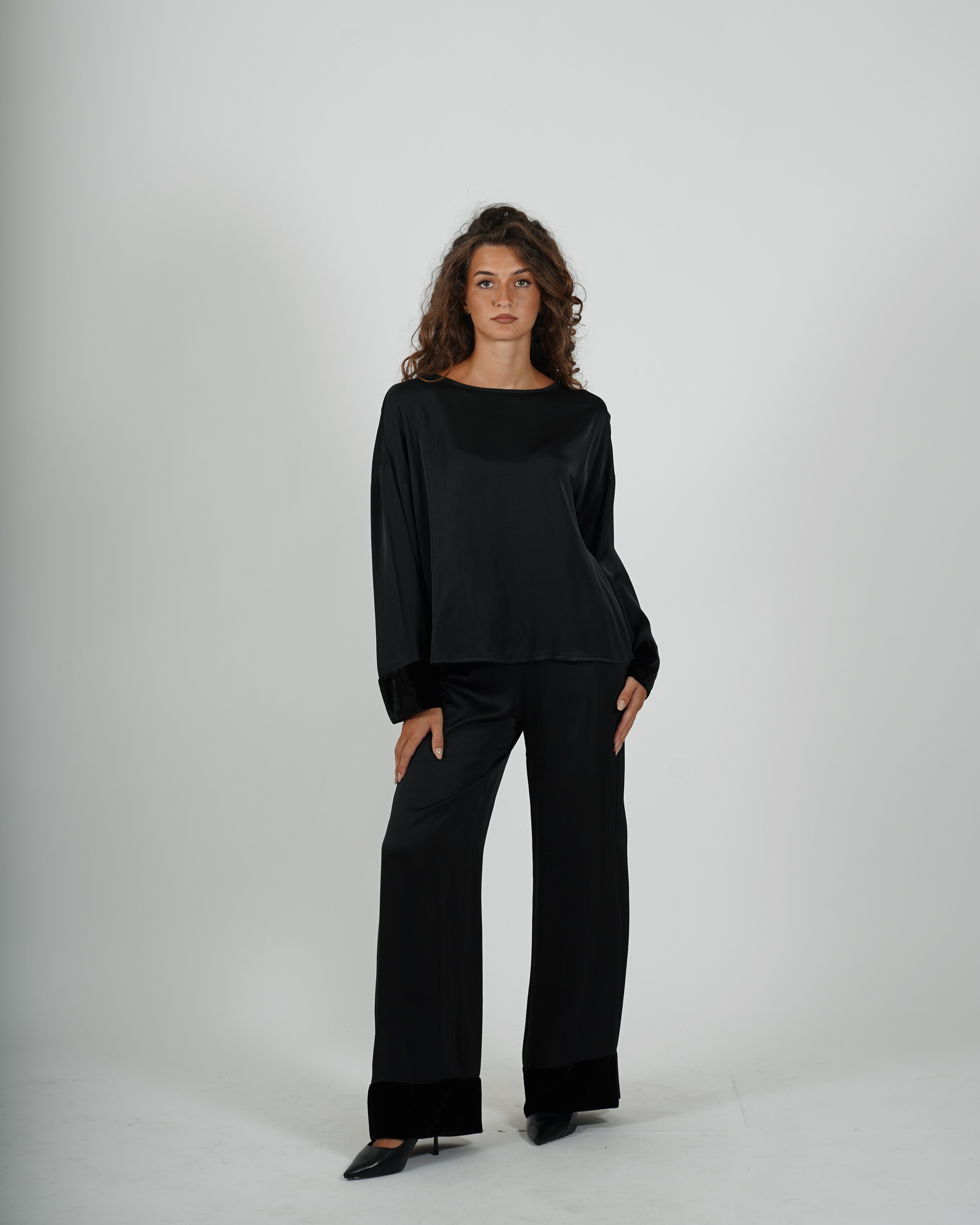 Blusa over manica lunga in raso - Solopaca