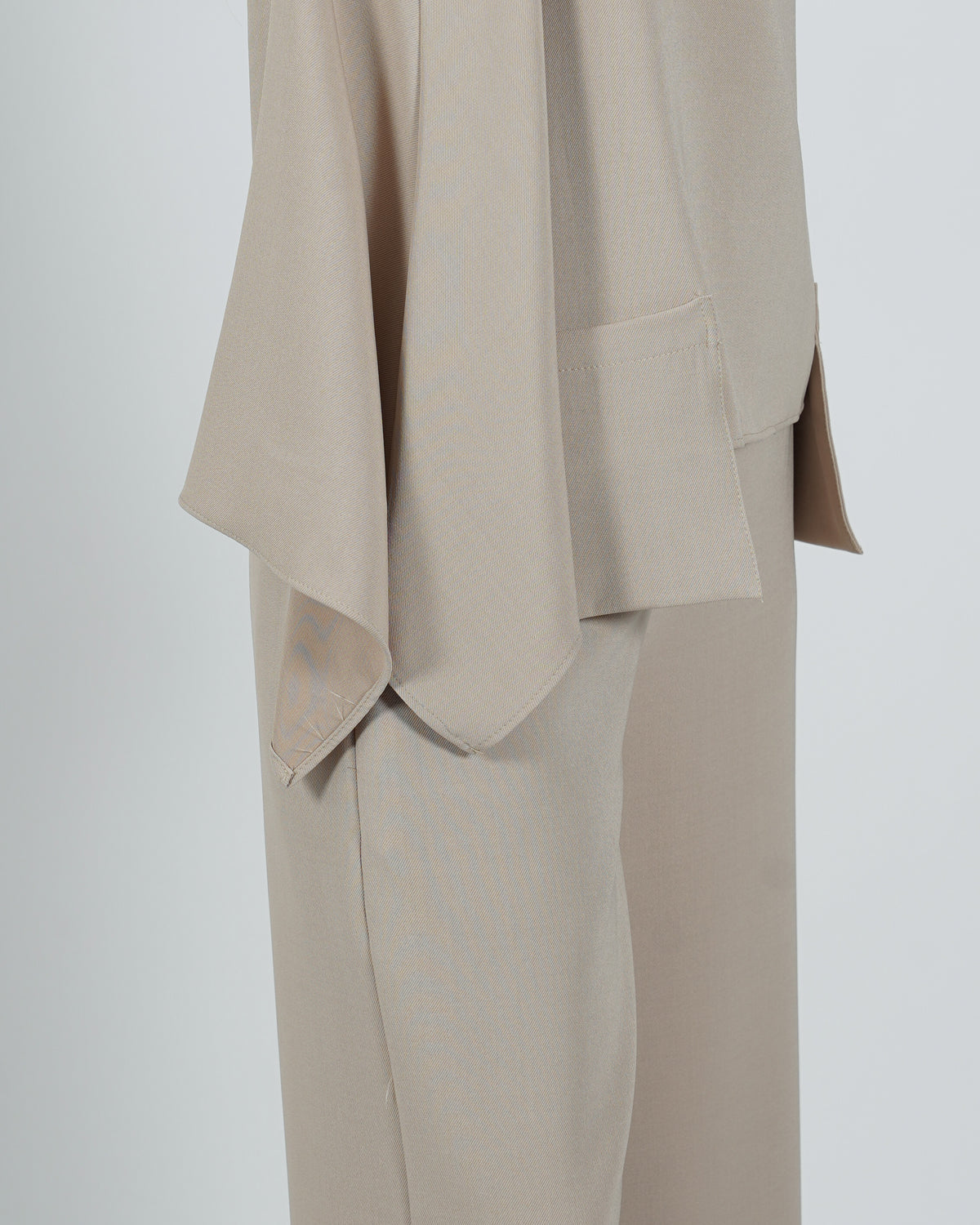 Blusa smanicata scollo a gronda - Mirata