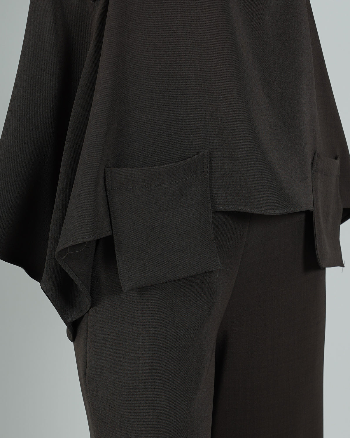 Blusa smanicata scollo a gronda - Mirata