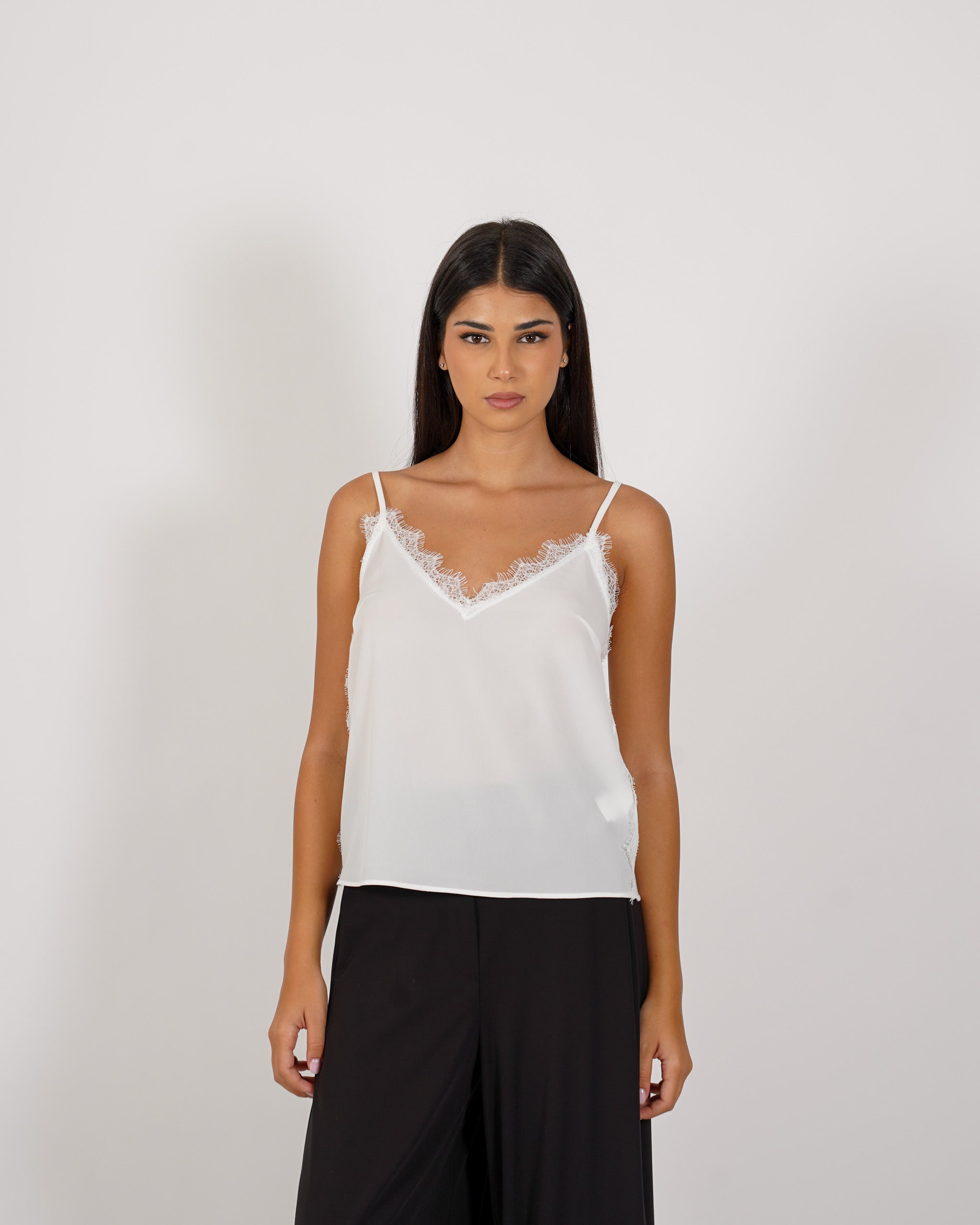 Canotta con profilo in macrame - Disinvolta