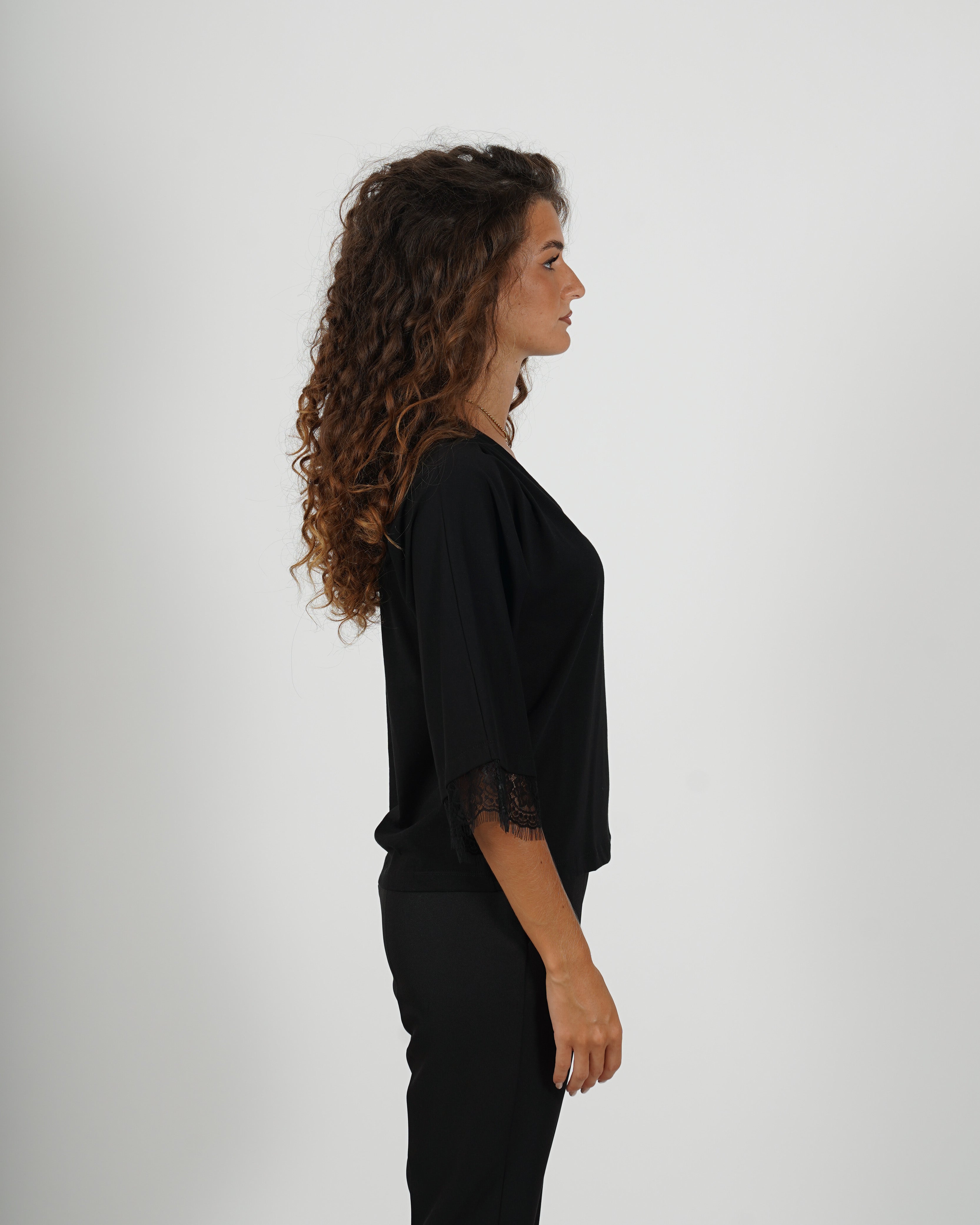 Shirt scollo a v con dettaglio su manica 3/4 - Bionica