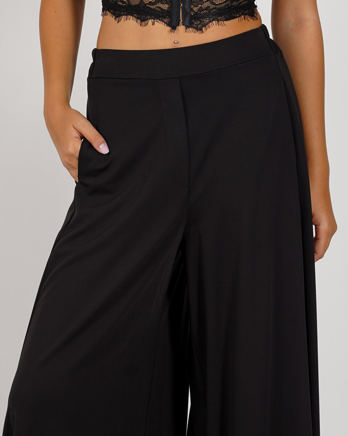 Pantaloni con baschina e gamba larga - Karen