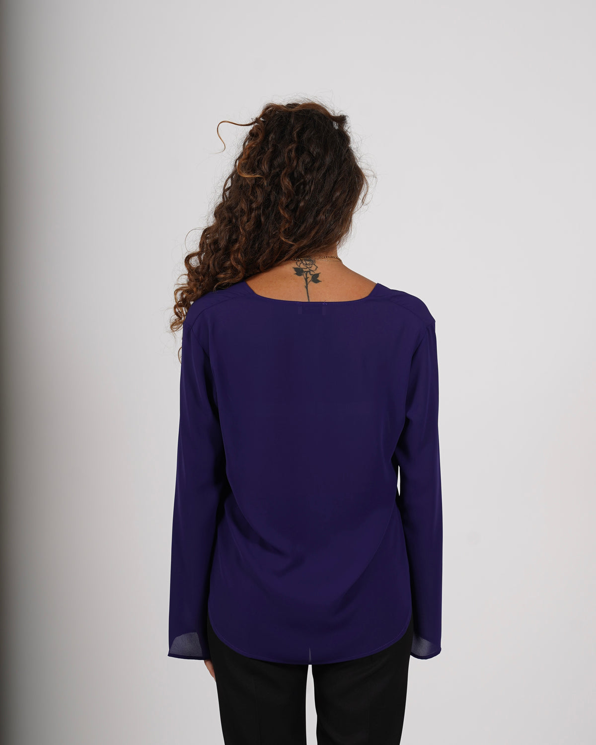 Blusa scollo a v manica lunga in mano crepe - Moneta