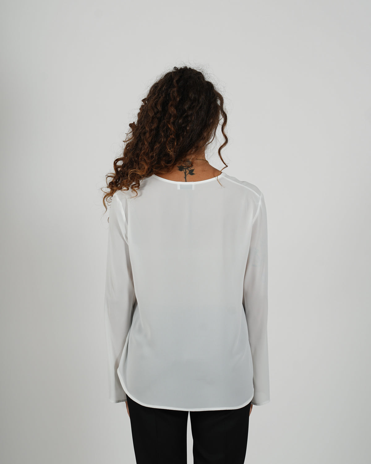 Blusa scollo a v manica lunga in mano crepe - Moneta