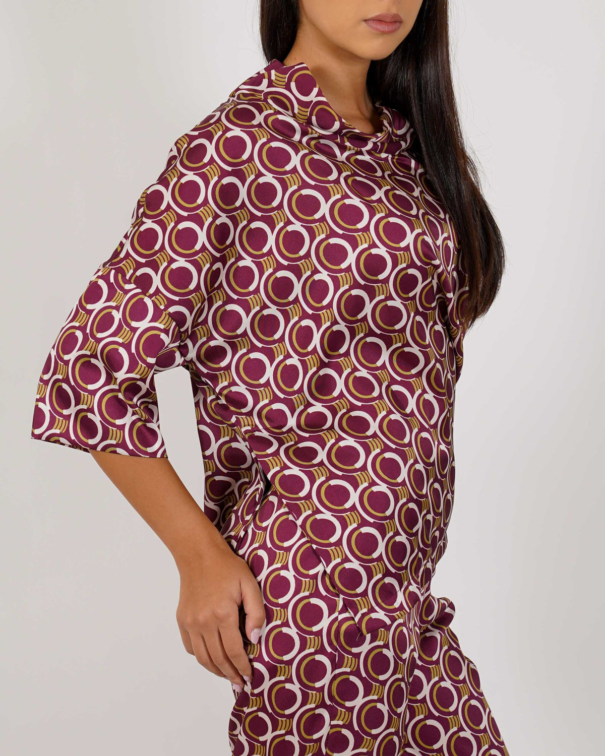 Blusa over collo a cratere in tessuto fluido - Umberta