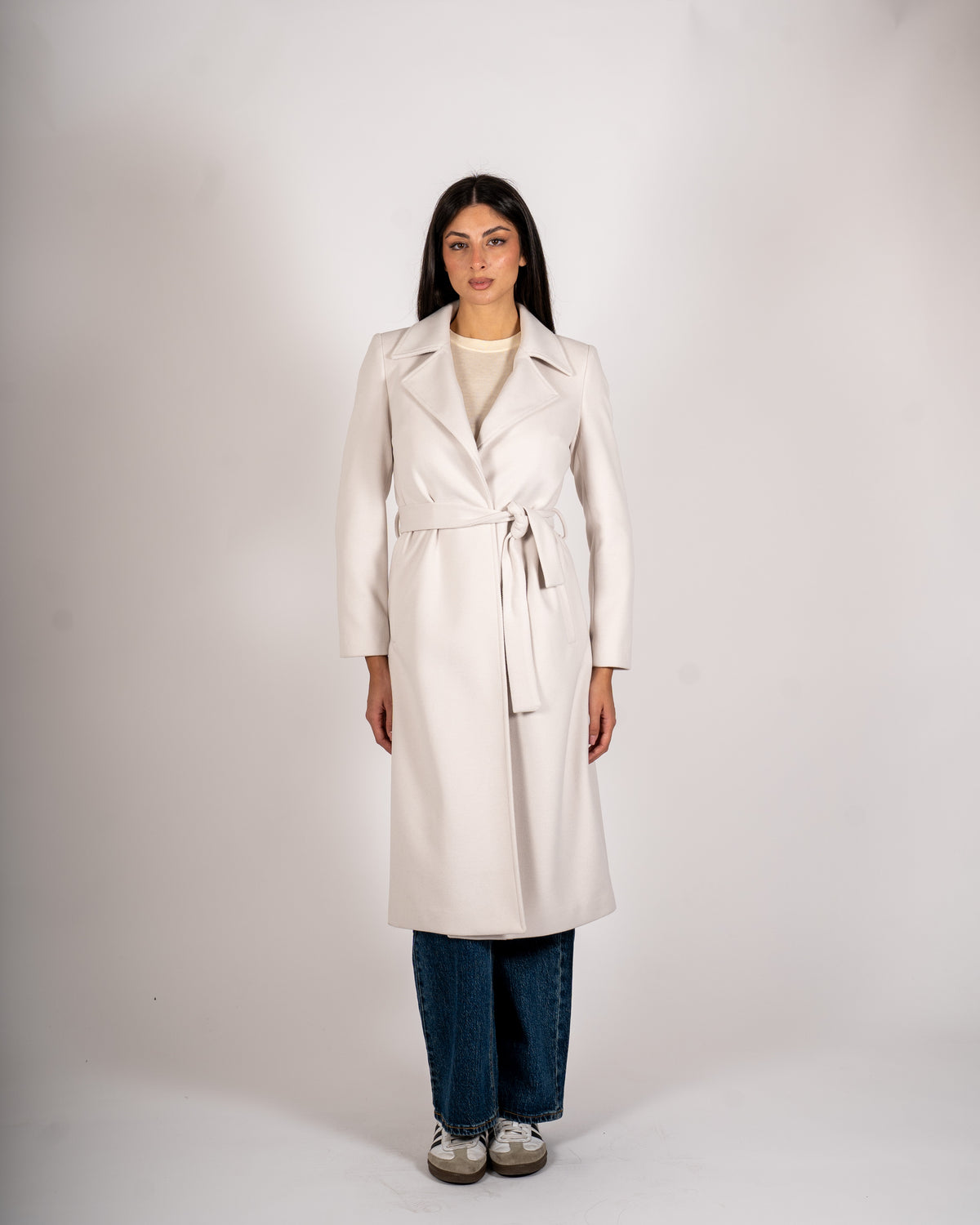Cappotto lungo con cintura rimovibile, tasche a filo e spalla costruita - Alfa