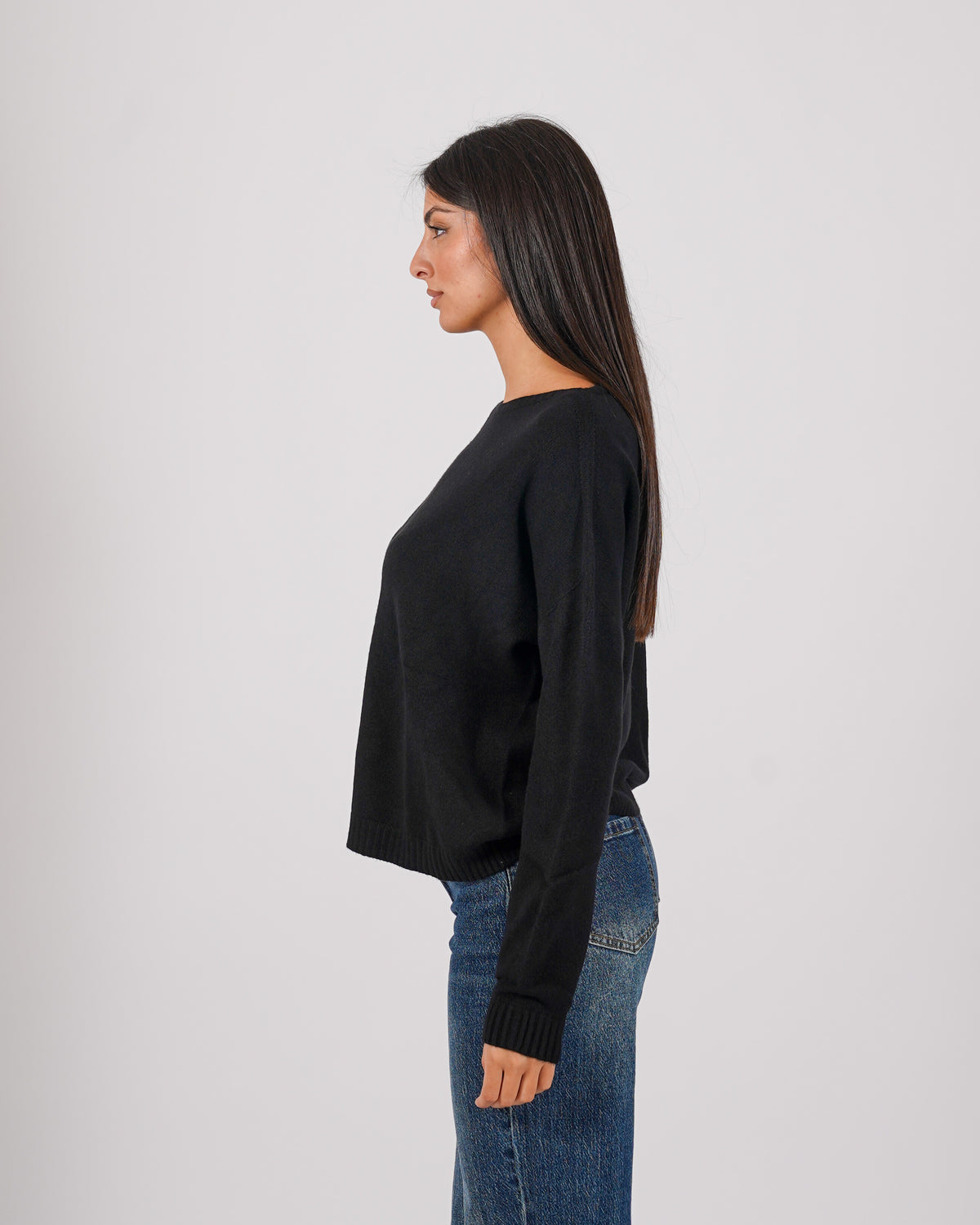 Maglia girocollo in mano lana- Nigeria
