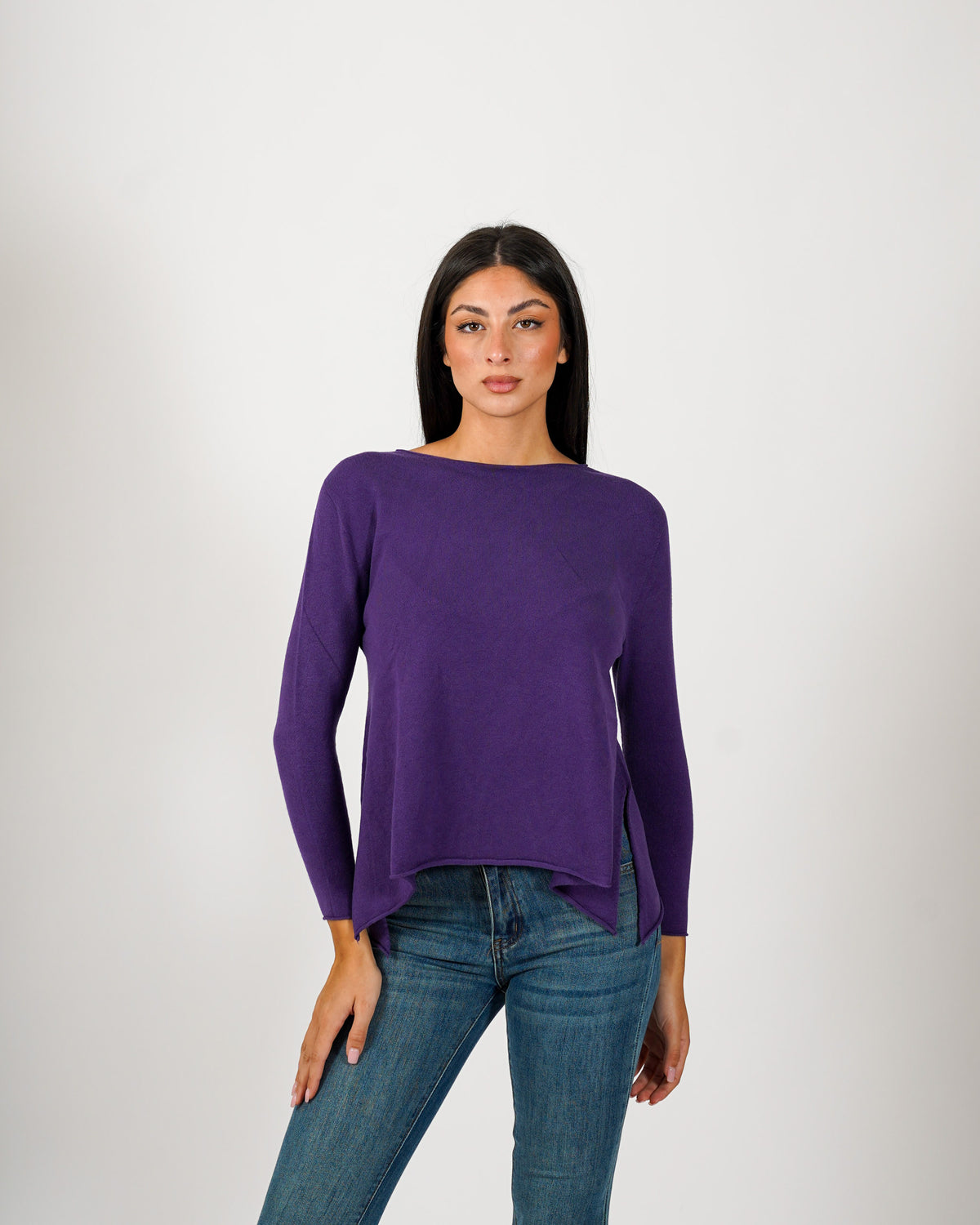 Maglia girocollo minimal con spacchi laterali - Austria