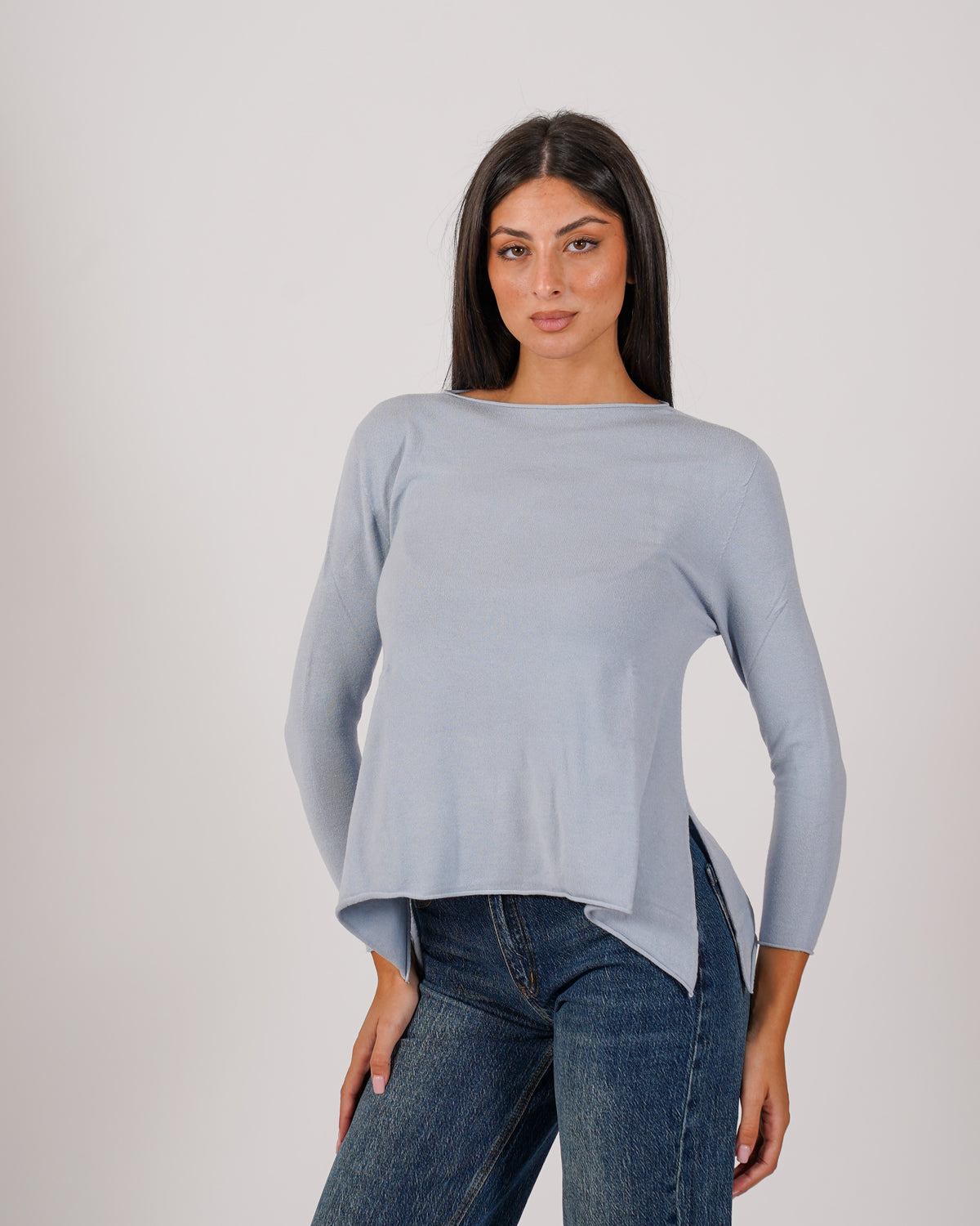 Maglia girocollo minimal con spacchi laterali - Austria