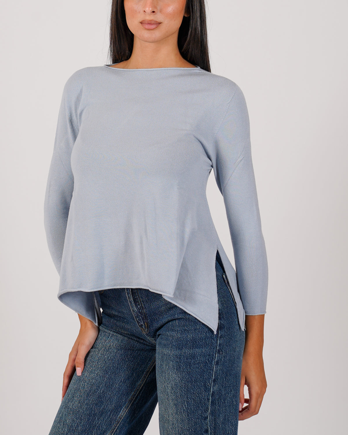 Maglia girocollo minimal con spacchi laterali - Austria