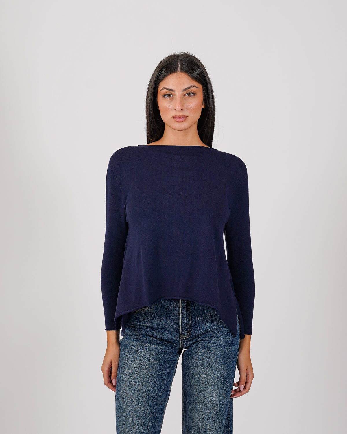 Maglia girocollo minimal con spacchi laterali - Austria