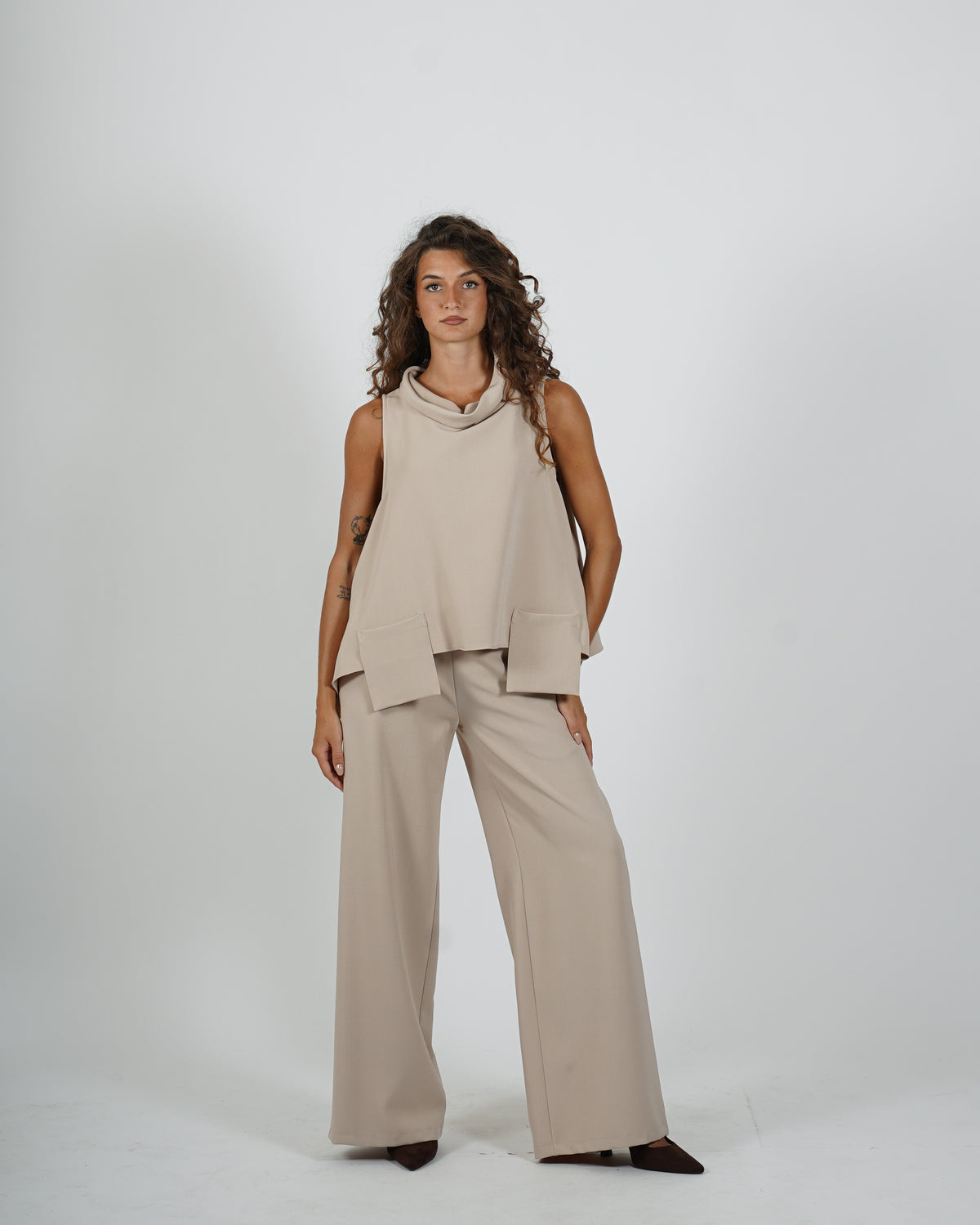 Pantaloni con baschina e gamba larga - Concetta